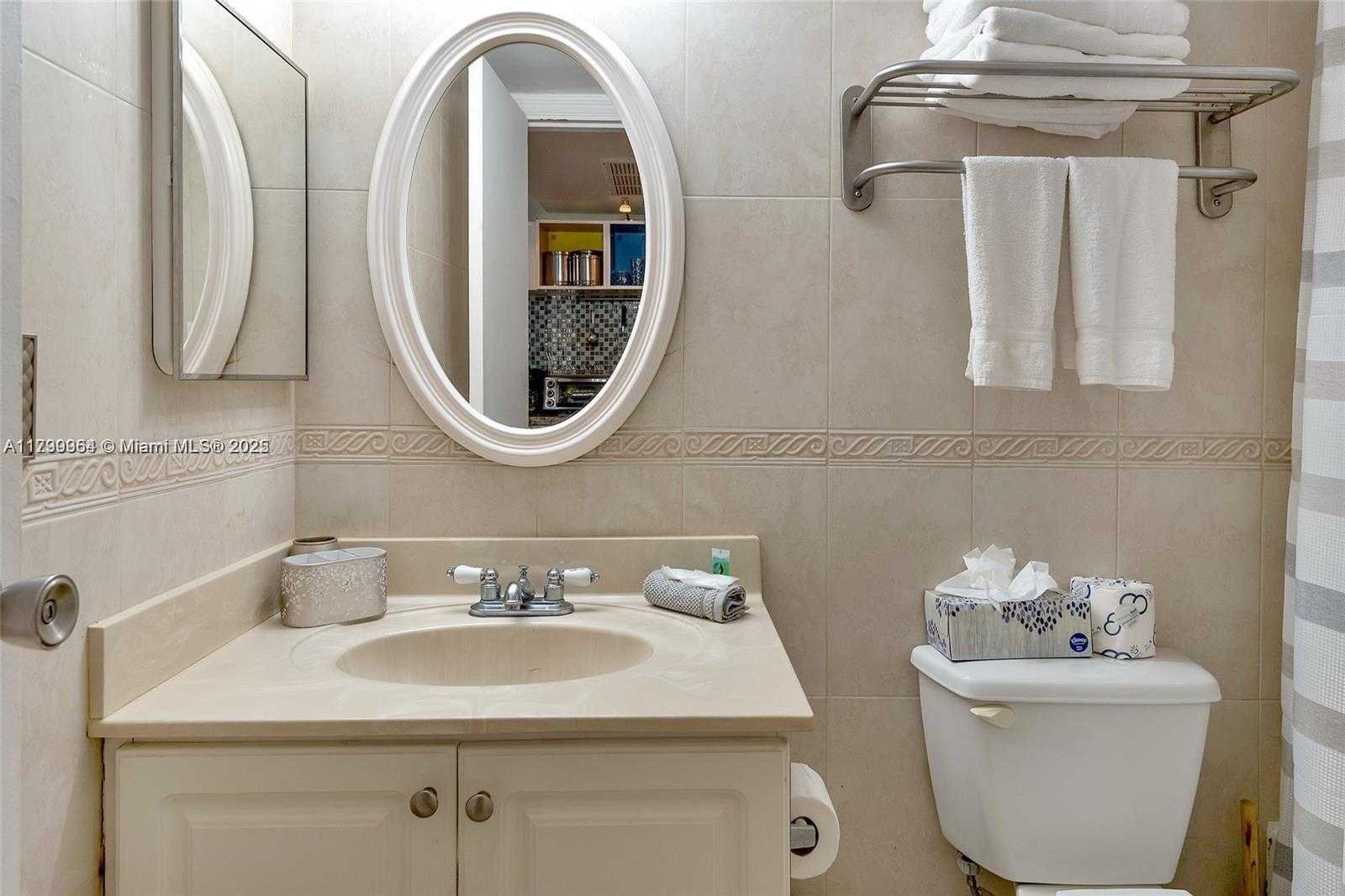 Small Image of 19201 COLLINS AVE #1001, Sunny Isles Beach Number 9