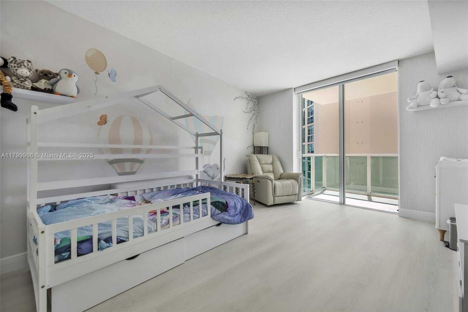 Small Image of 200 SUNNY ISLES BLVD #2-1503, Sunny Isles Beach Number 24