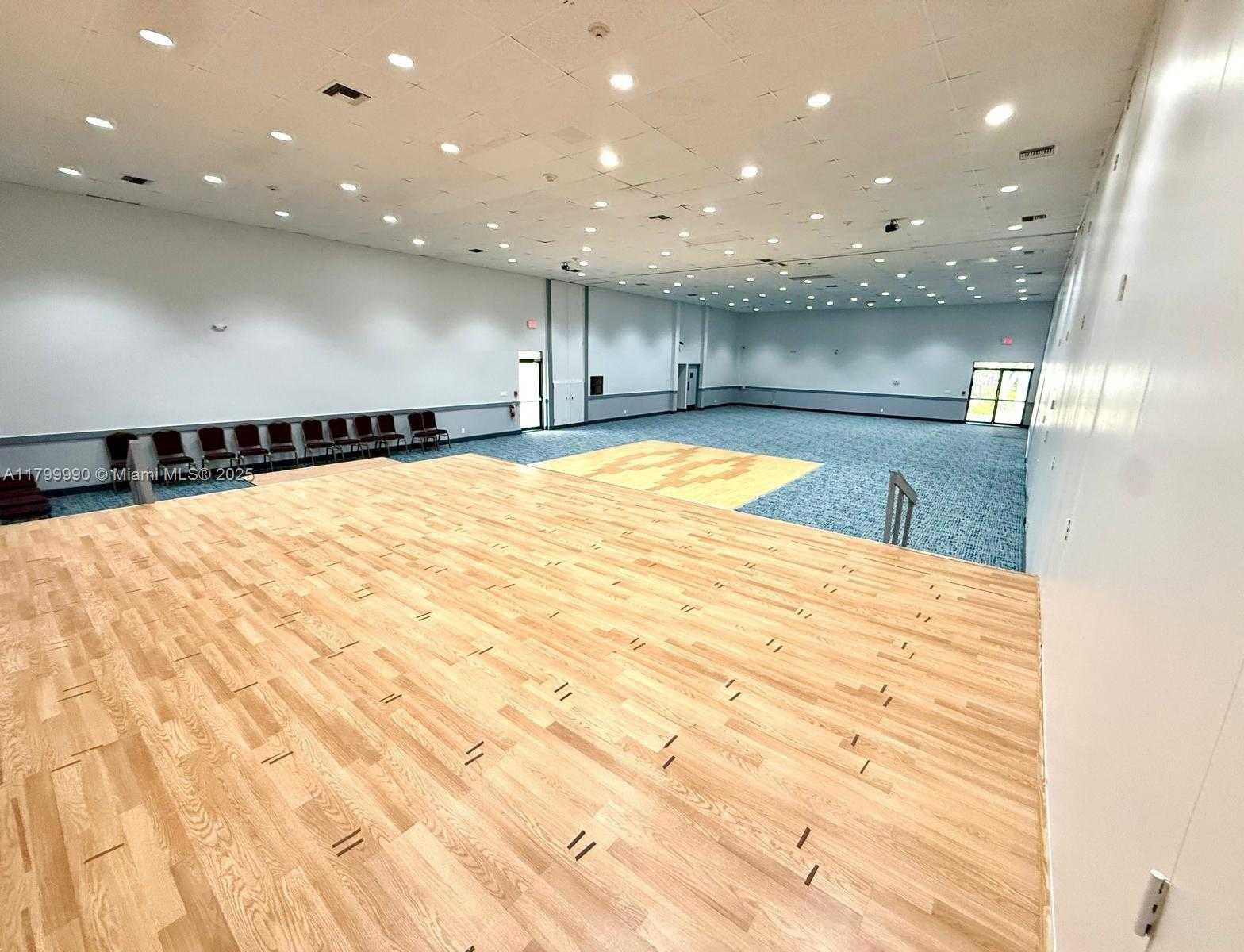 Small Image of 17021 NORTH BAY RD #105, Sunny Isles Beach Number 17