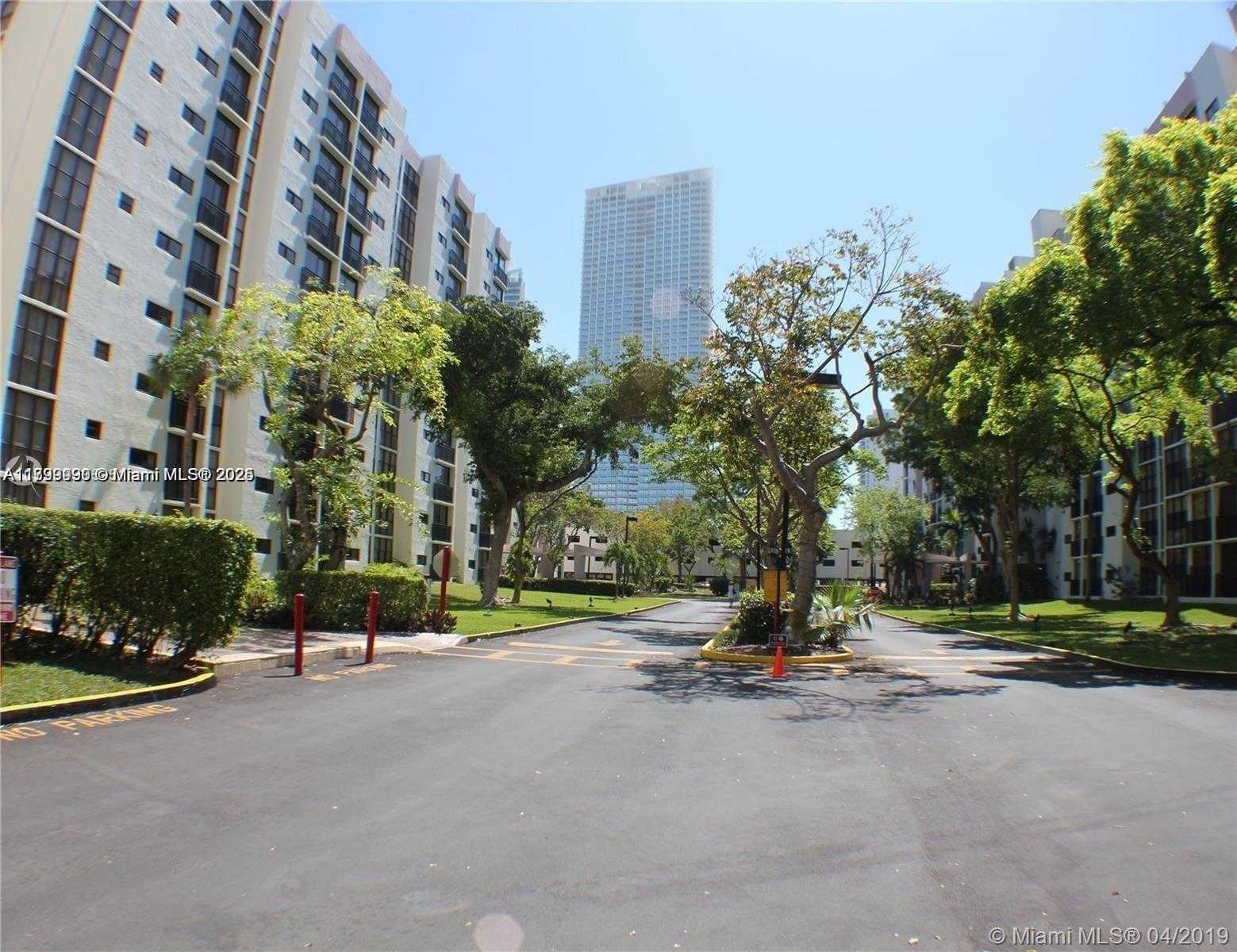 Small Image of 17021 NORTH BAY RD #105, Sunny Isles Beach Number 9