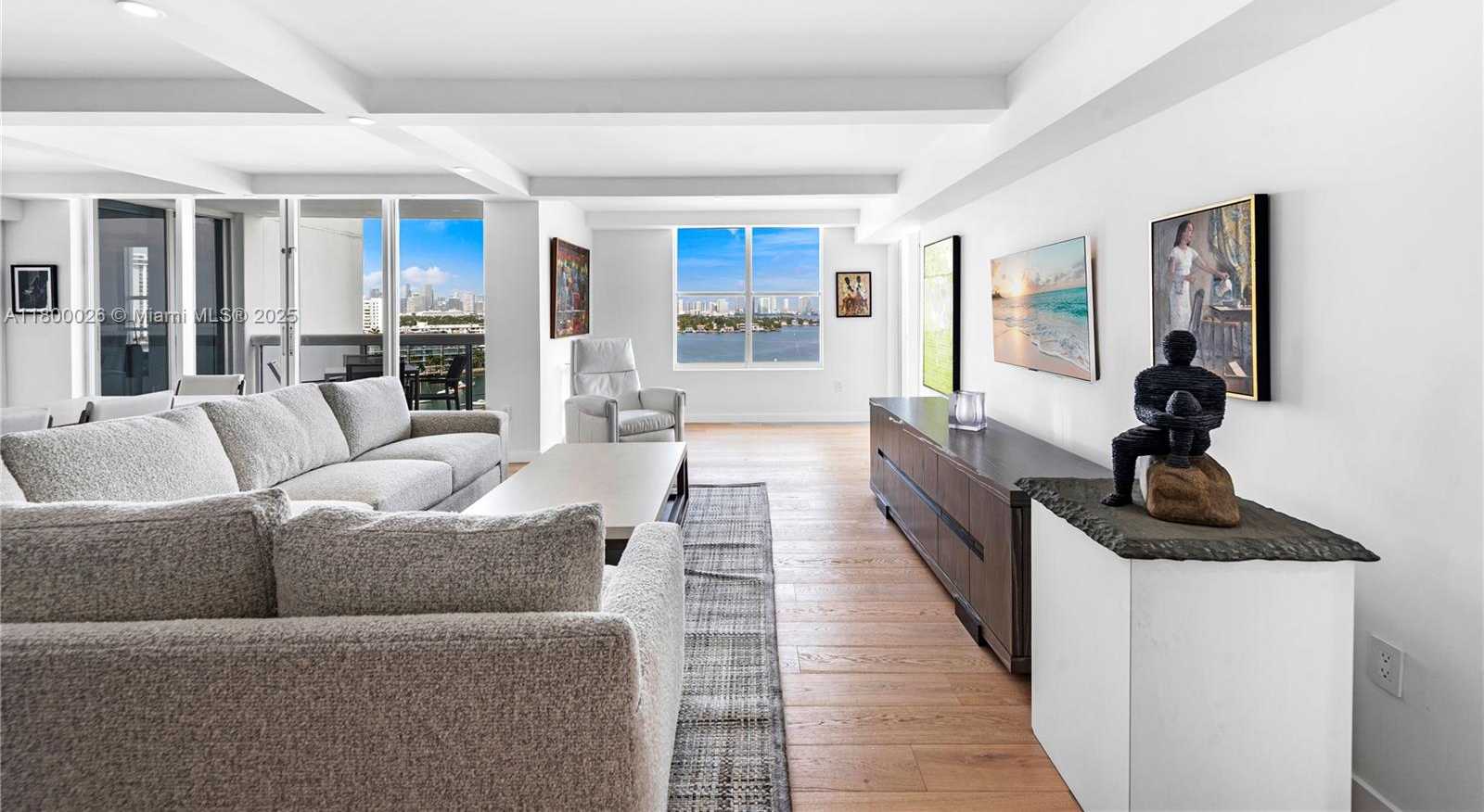 Small Image of 1800 SUNSET HARBOUR DR 1202/4 DR #1202/4, Miami Beach Number 13