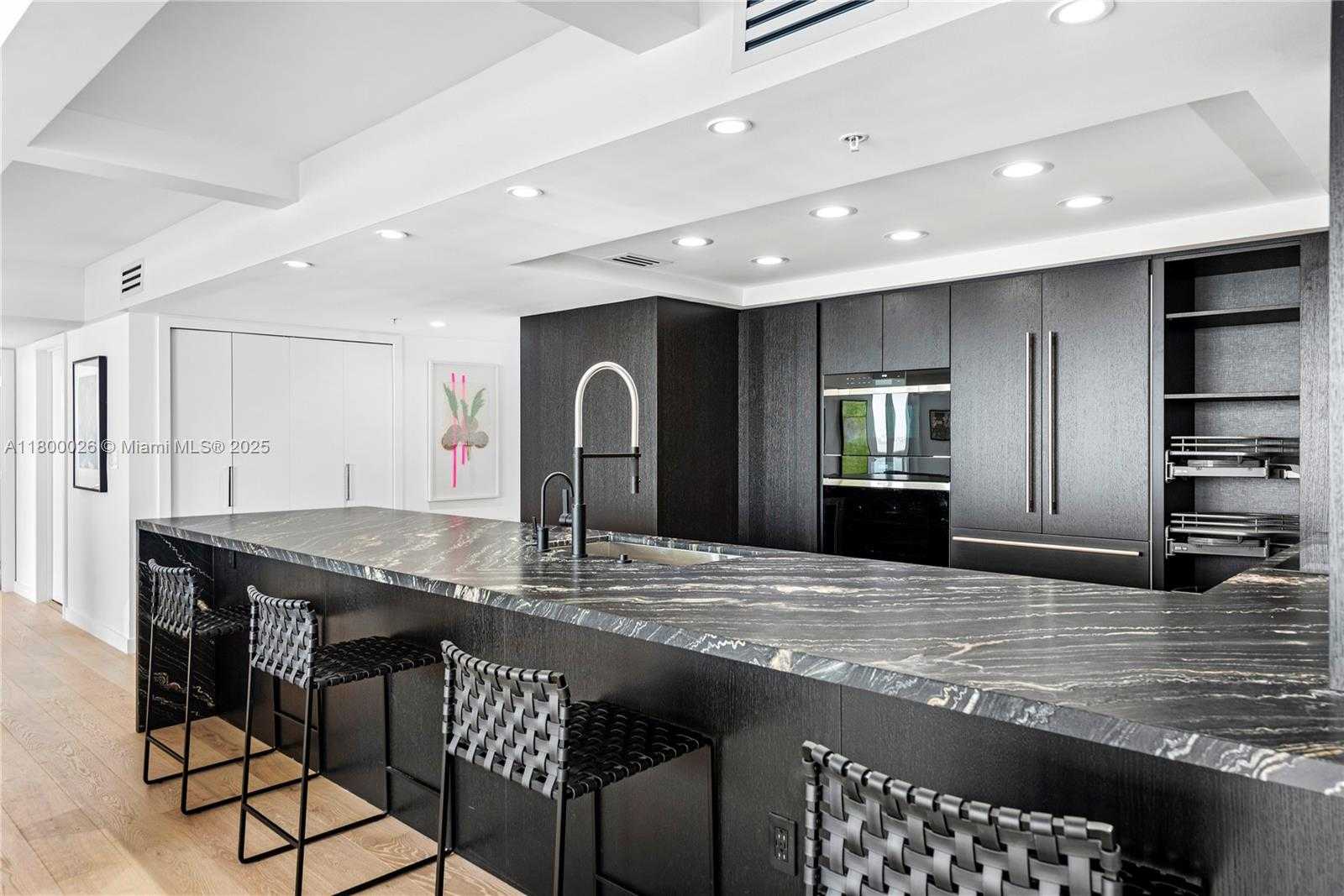Small Image of 1800 SUNSET HARBOUR DR 1202/4 DR #1202/4, Miami Beach Number 23