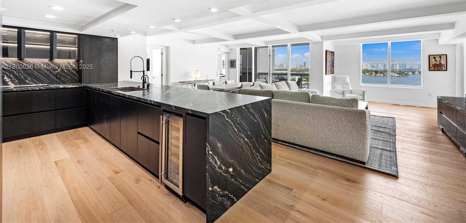 Small Image of 1800 SUNSET HARBOUR DR 1202/4 DR #1202/4, Miami Beach Number 29