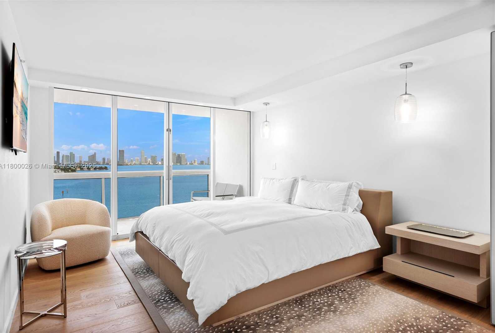 Small Image of 1800 SUNSET HARBOUR DR 1202/4 DR #1202/4, Miami Beach Number 30