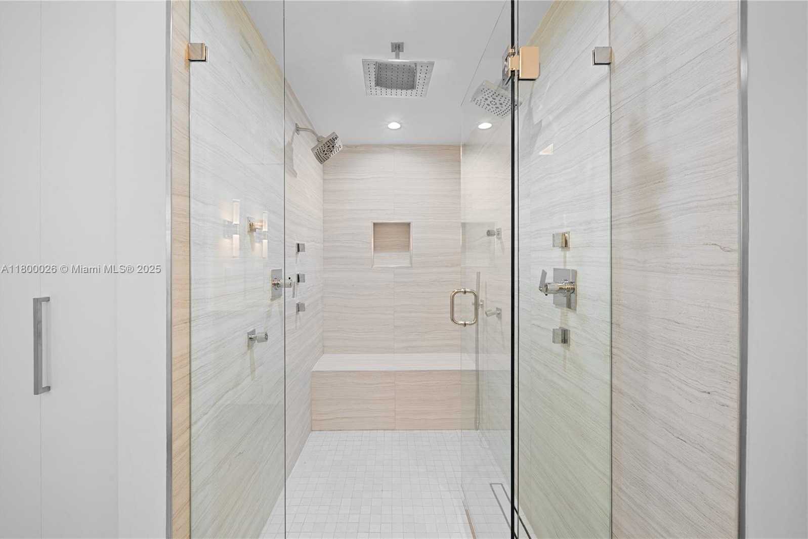 Small Image of 1800 SUNSET HARBOUR DR 1202/4 DR #1202/4, Miami Beach Number 34