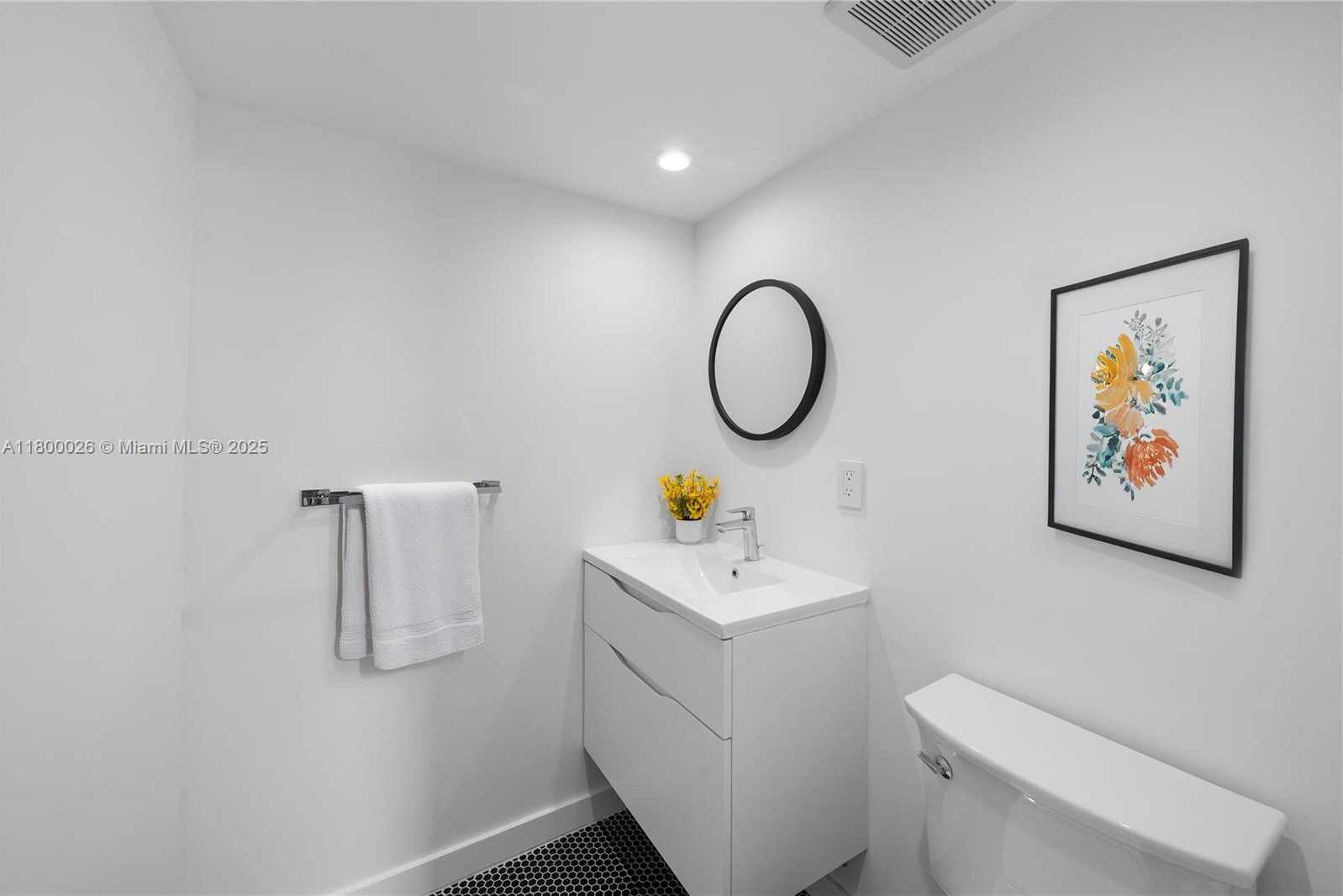 Small Image of 1800 SUNSET HARBOUR DR 1202/4 DR #1202/4, Miami Beach Number 41