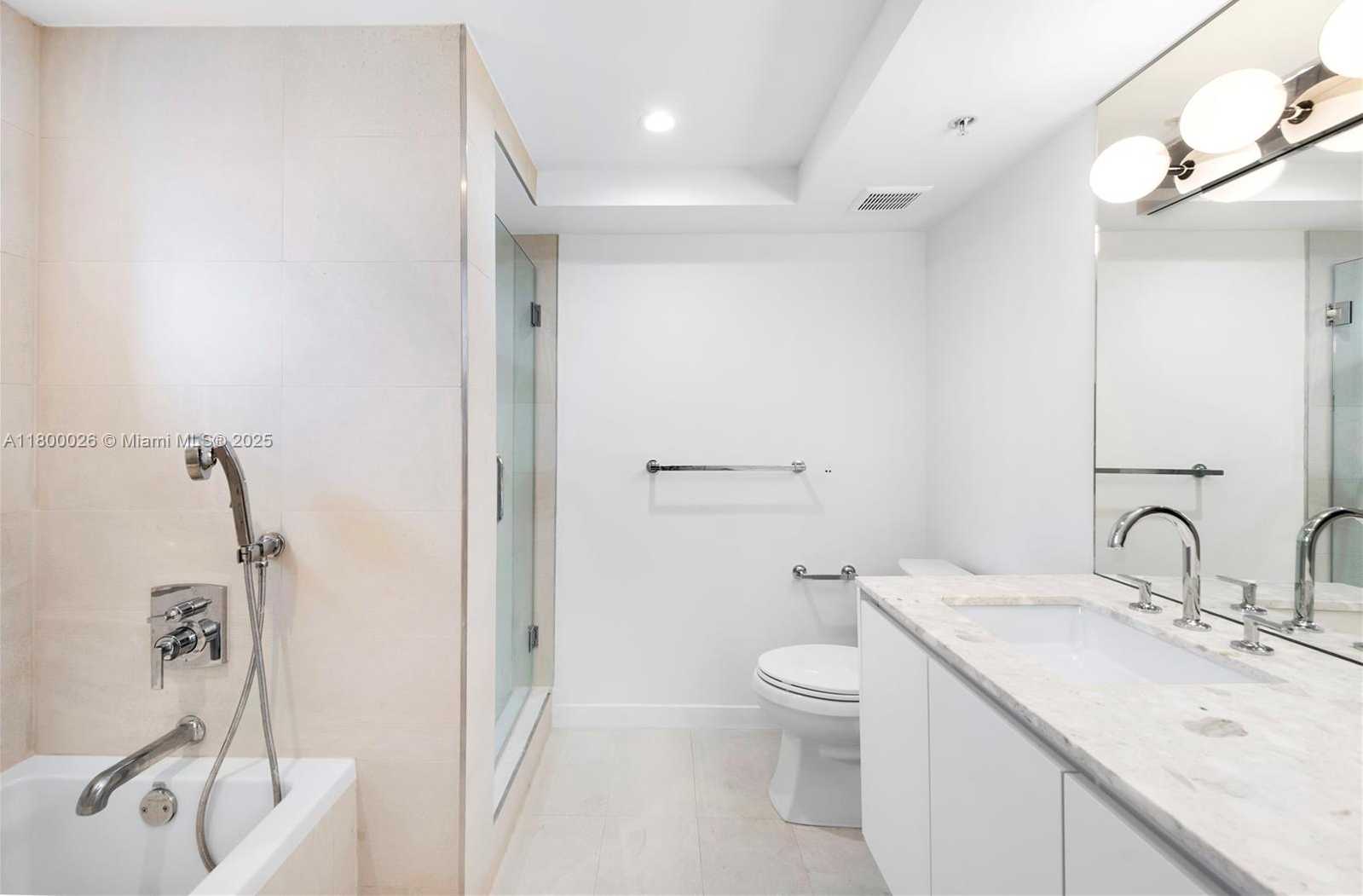 Small Image of 1800 SUNSET HARBOUR DR 1202/4 DR #1202/4, Miami Beach Number 49