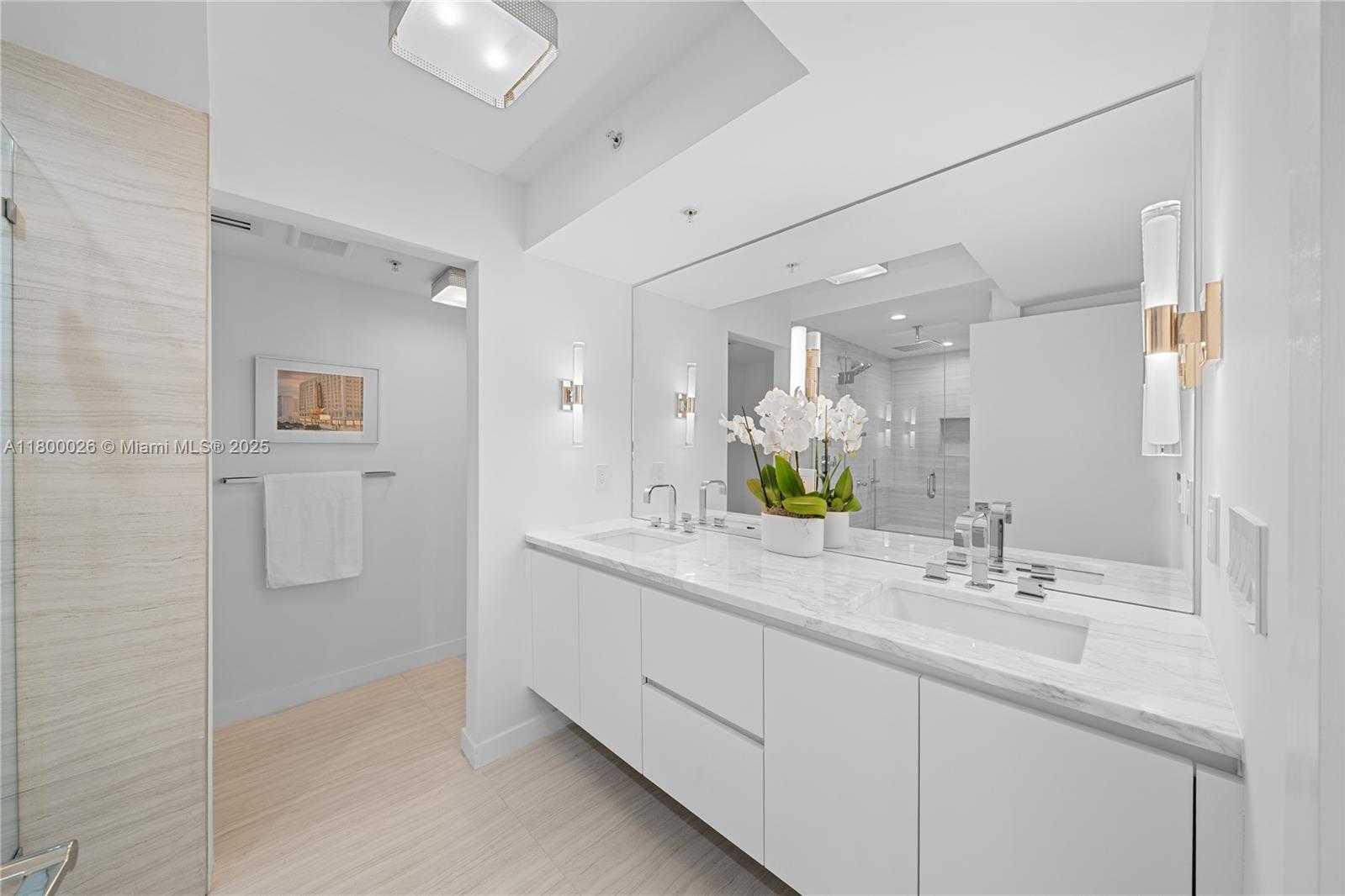 Small Image of 1800 SUNSET HARBOUR DR 1202/4 DR #1202/4, Miami Beach Number 50