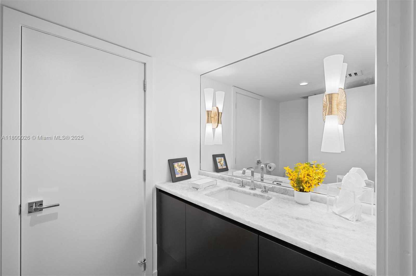 Small Image of 1800 SUNSET HARBOUR DR 1202/4 DR #1202/4, Miami Beach Number 54