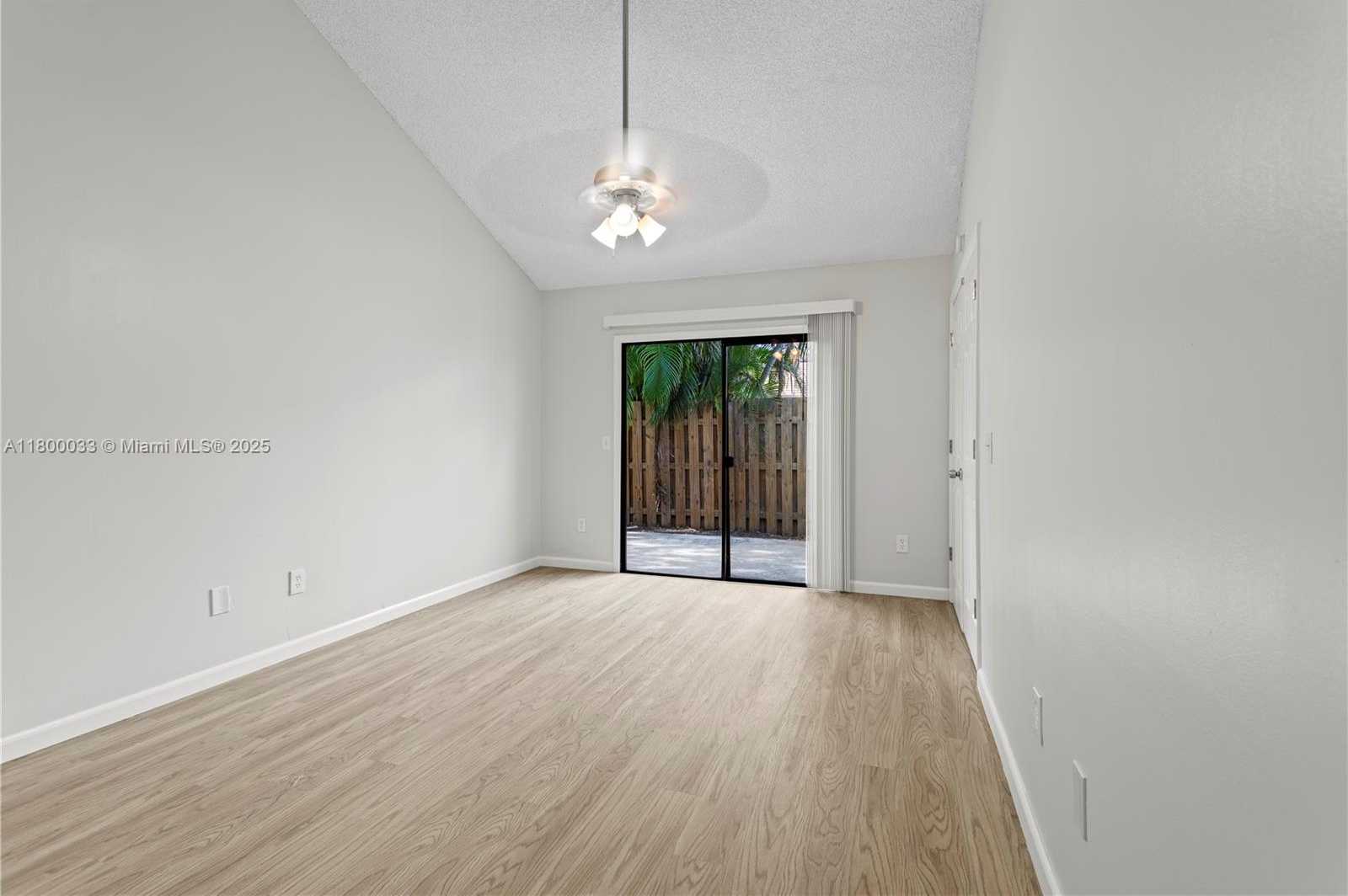 Small Image of 4159 PALM BAY CIR #A, West Palm Beach Number 3