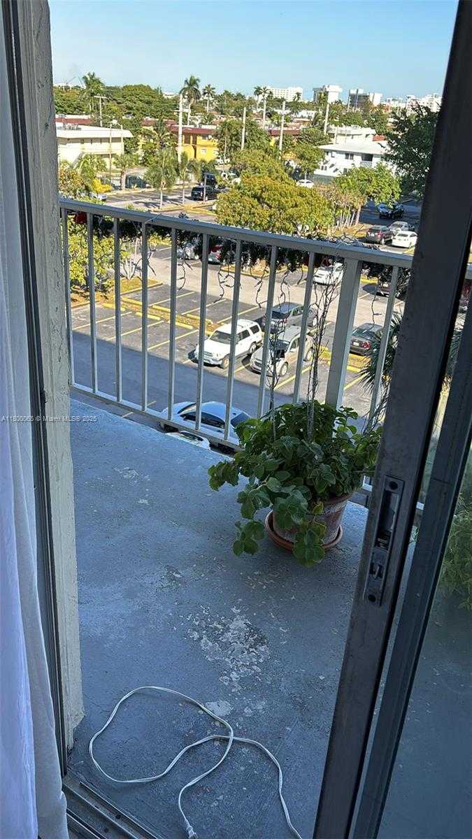 Small Image of 801 NORTH WEST 47 AVE #503W, Miami Number 2