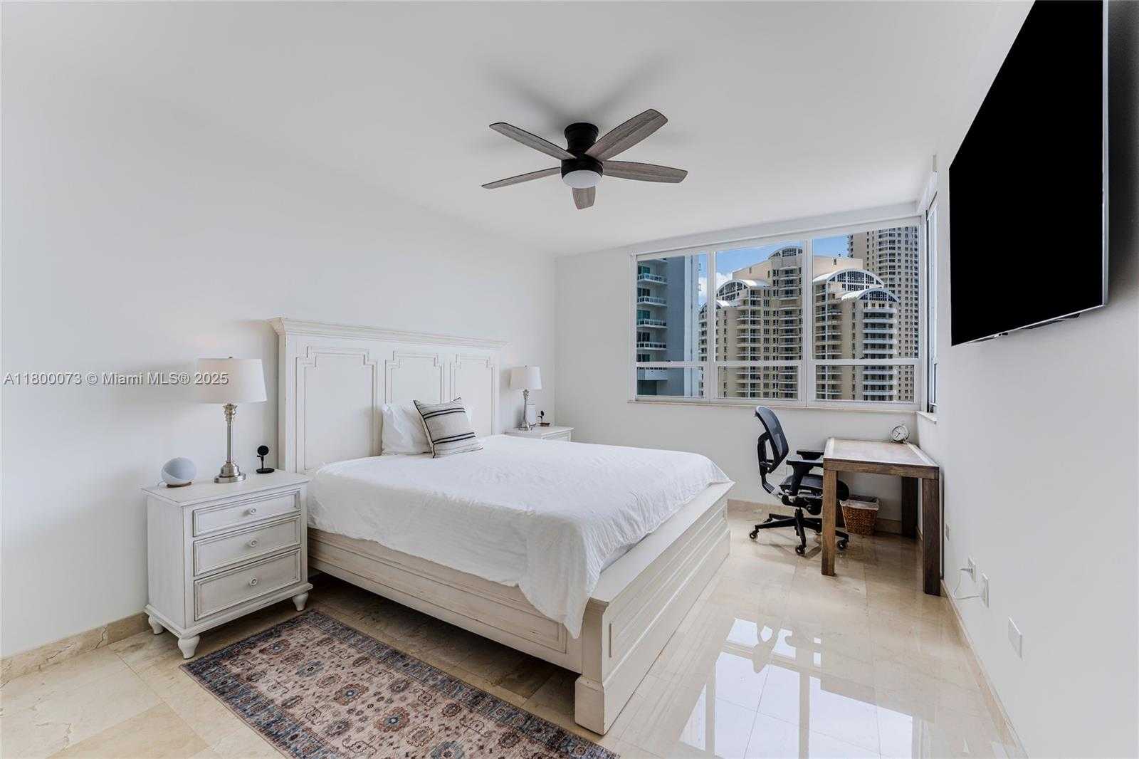 Small Image of 801 BRICKELL KEY BLVD #1911, Miami Number 10