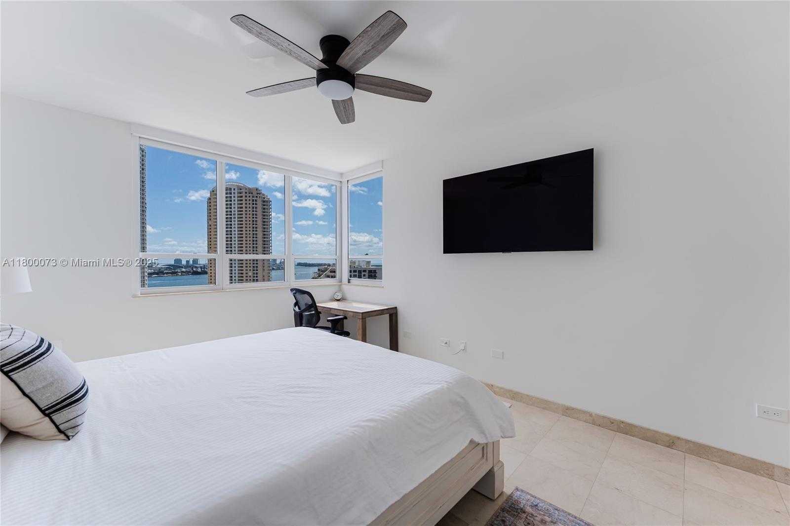 Small Image of 801 BRICKELL KEY BLVD #1911, Miami Number 11