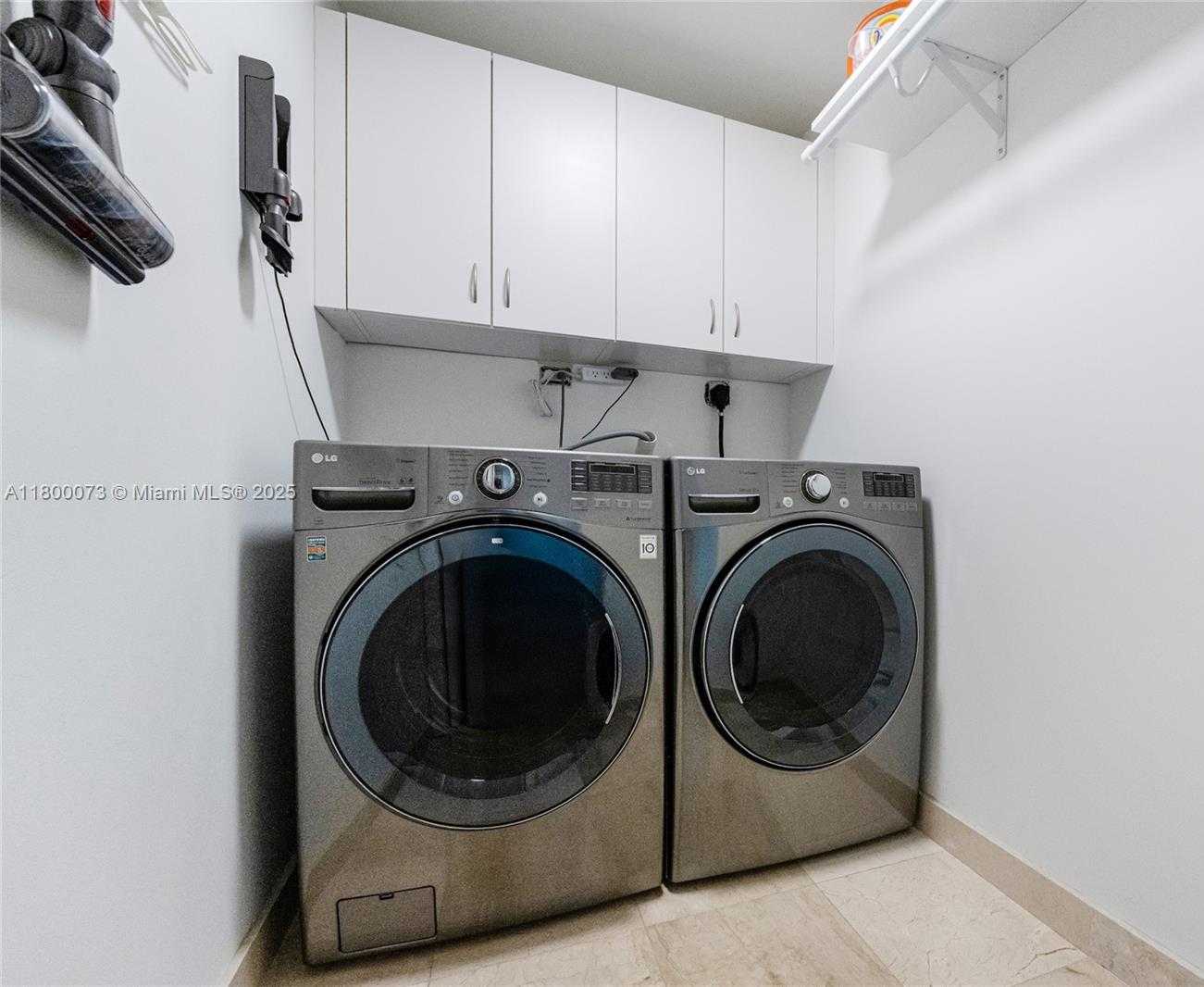 Small Image of 801 BRICKELL KEY BLVD #1911, Miami Number 20