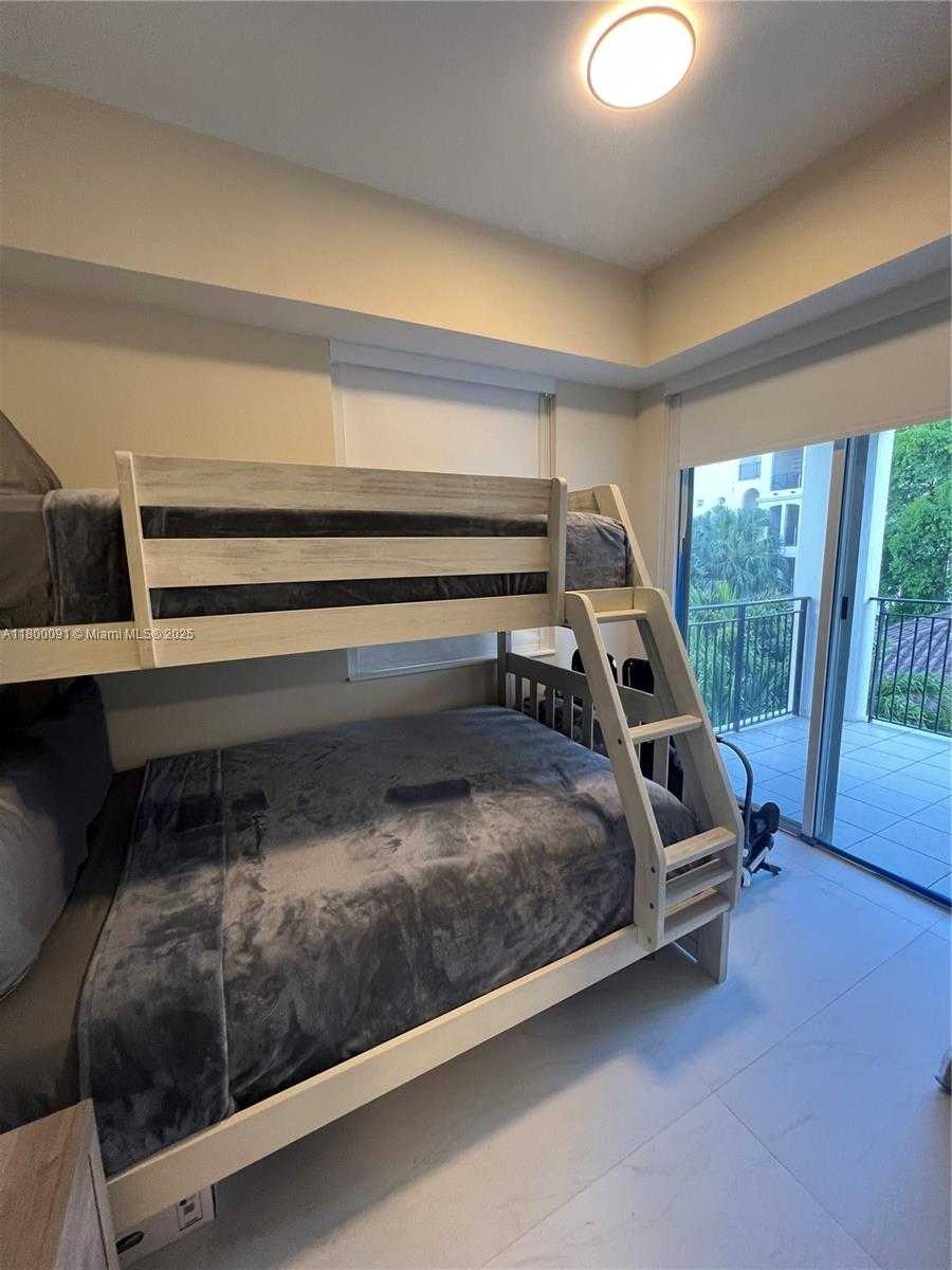 Small Image of 3900 ISLAND BLVD #B308, Aventura Number 21