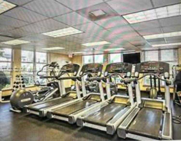 Small Image of 3900 ISLAND BLVD #B308, Aventura Number 30
