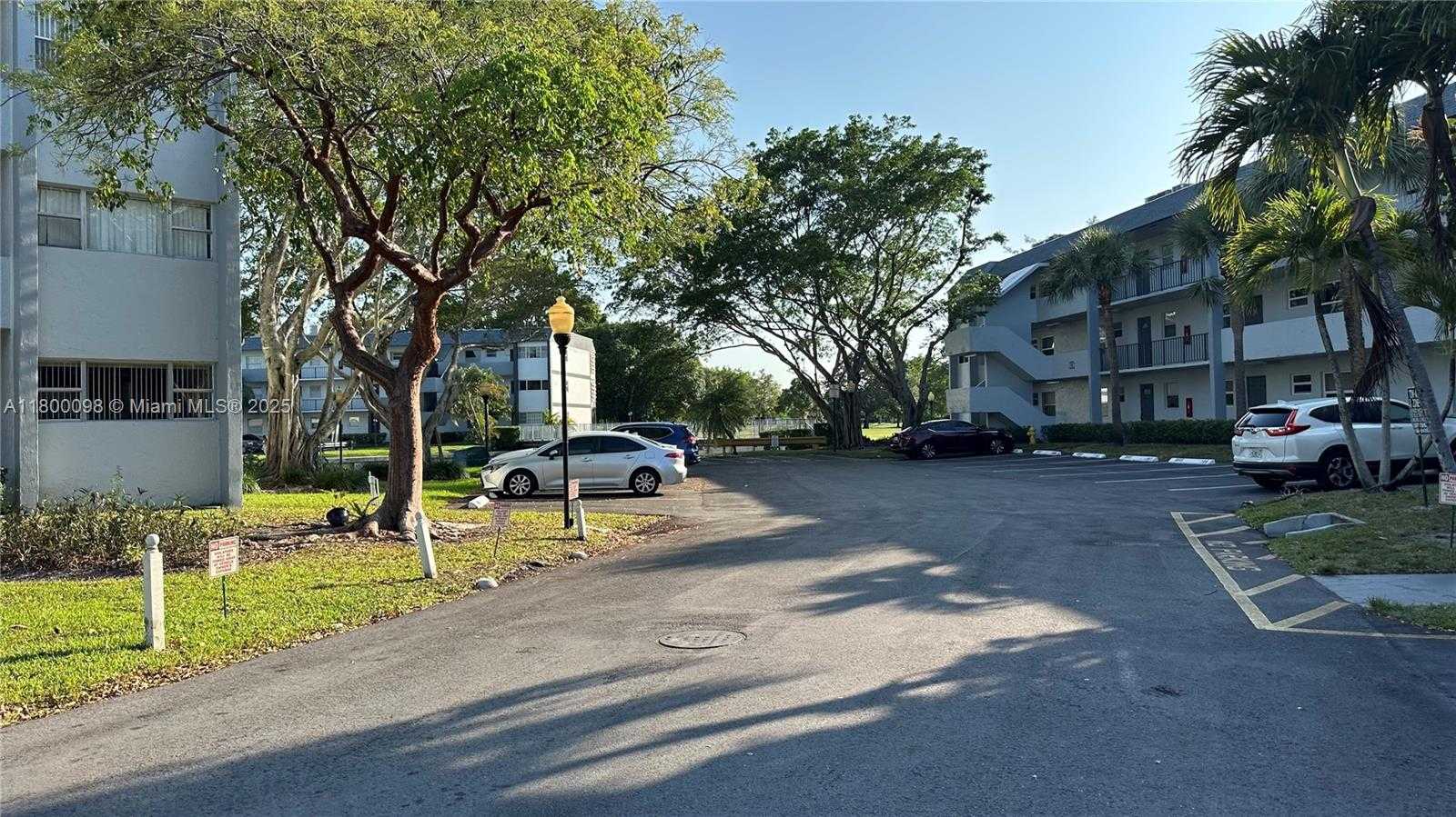 Small Image of 8360 SANDS POINT BLVD #G209, Tamarac Number 13