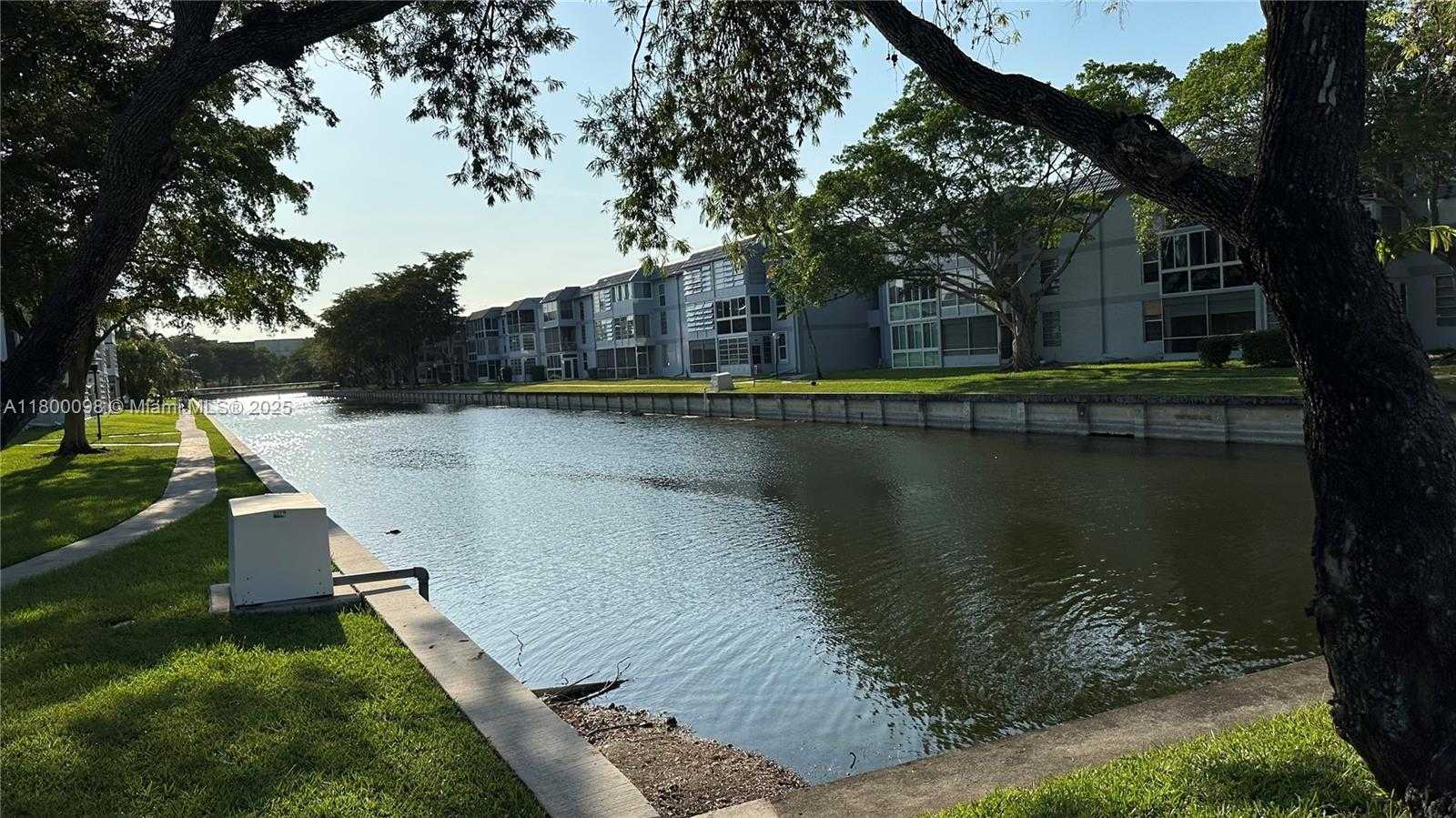 Small Image of 8360 SANDS POINT BLVD #G209, Tamarac Number 15