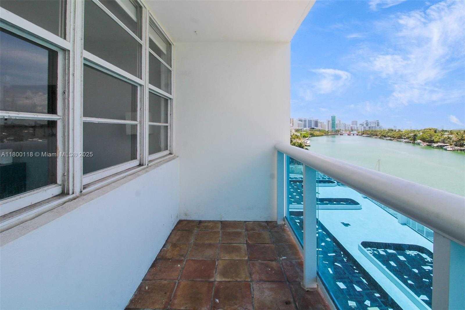 Small Image of 6770 INDIAN CREEK DR #6O, Miami Beach Number 10