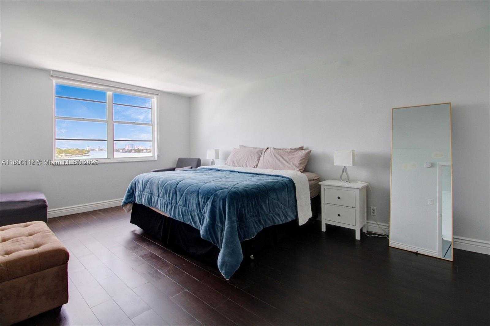 Small Image of 6770 INDIAN CREEK DR #6O, Miami Beach Number 11