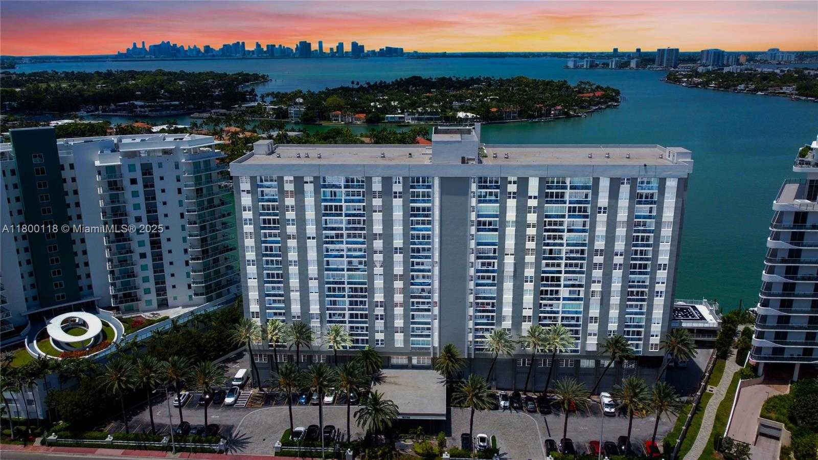 Small Image of 6770 INDIAN CREEK DR #6O, Miami Beach Number 19