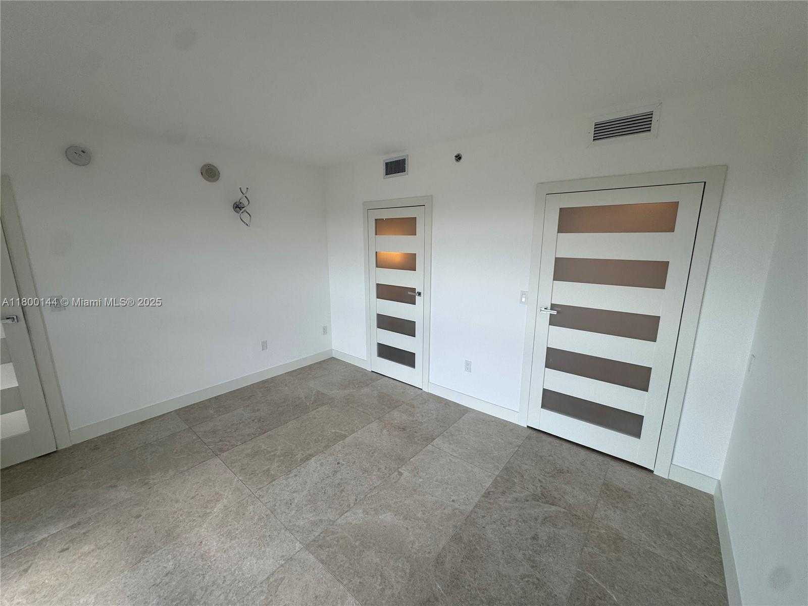 Small Image of 50 BISCAYNE BLVD #504, Miami Number 15