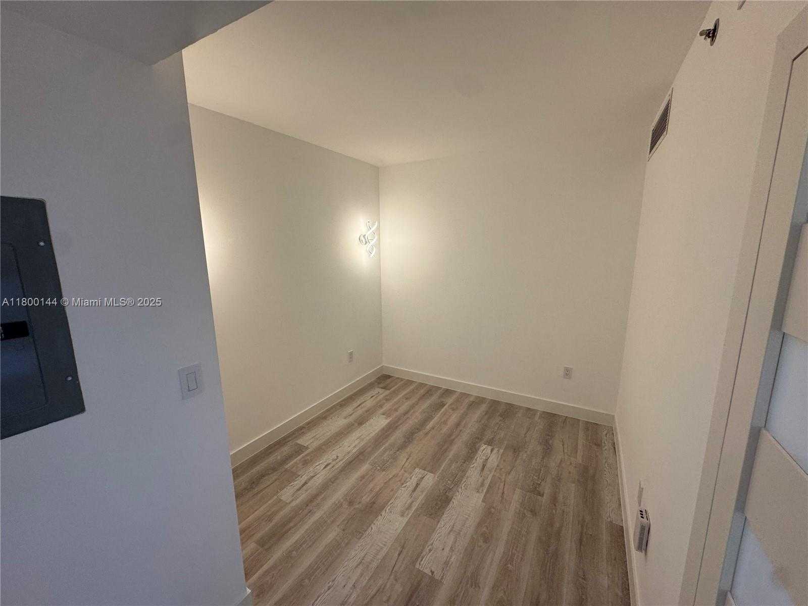 Small Image of 50 BISCAYNE BLVD #504, Miami Number 22