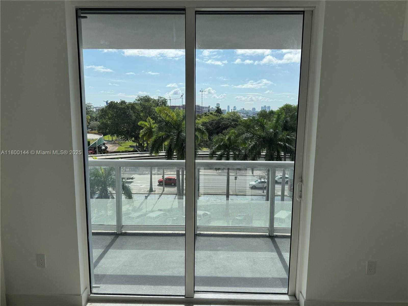 Small Image of 50 BISCAYNE BLVD #504, Miami Number 25