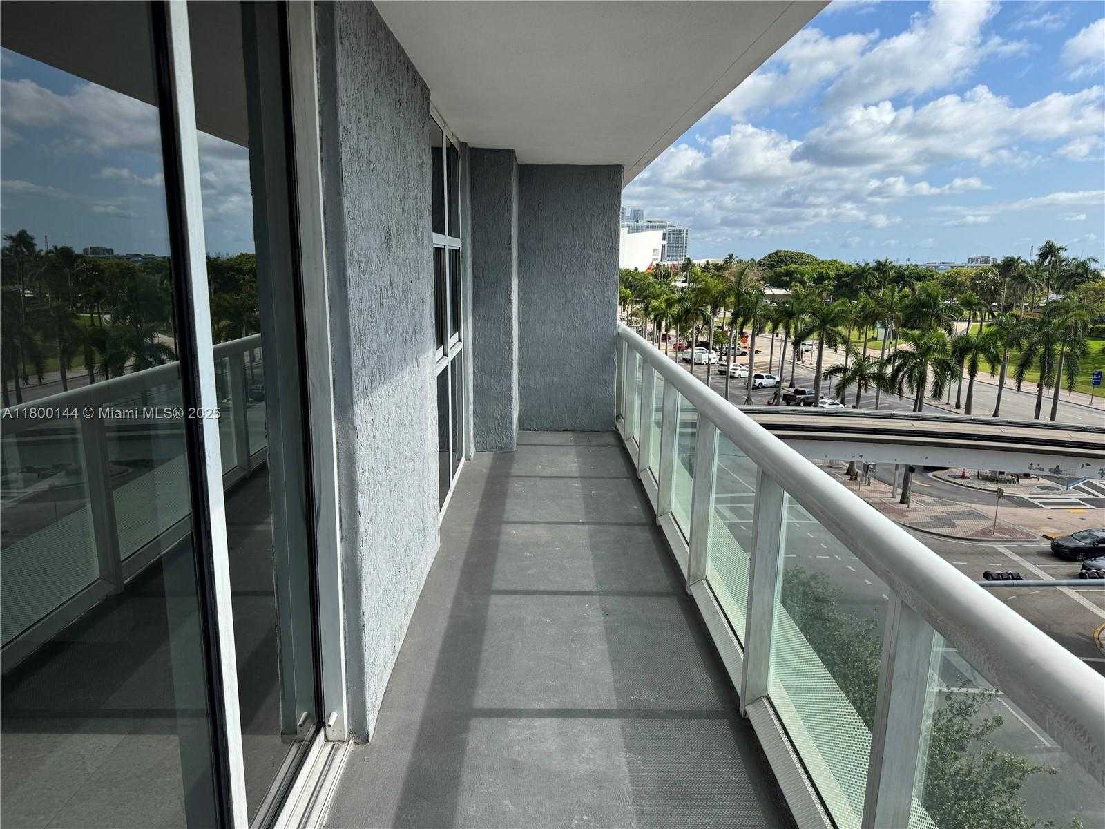 Small Image of 50 BISCAYNE BLVD #504, Miami Number 26