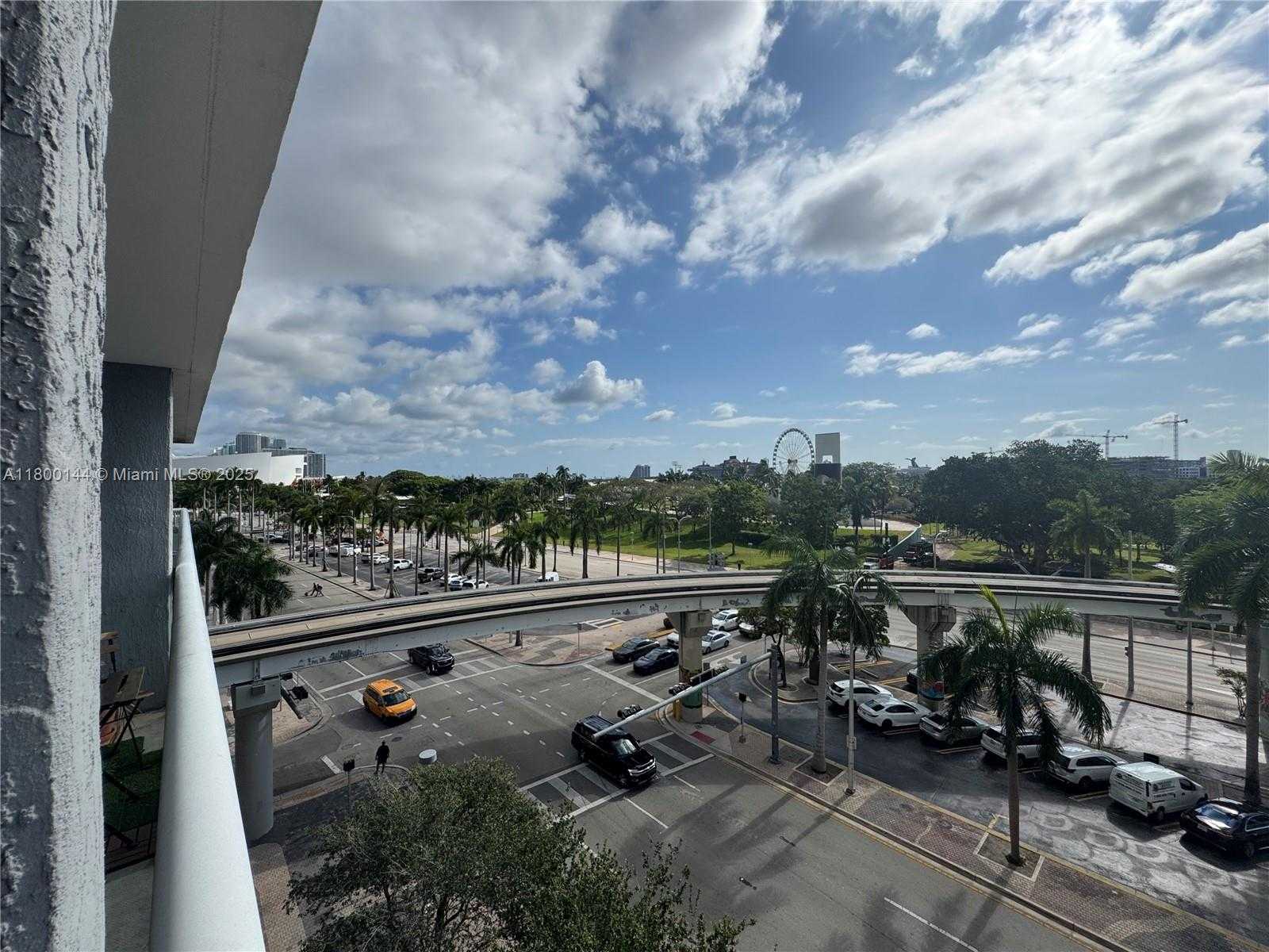 Small Image of 50 BISCAYNE BLVD #504, Miami Number 30