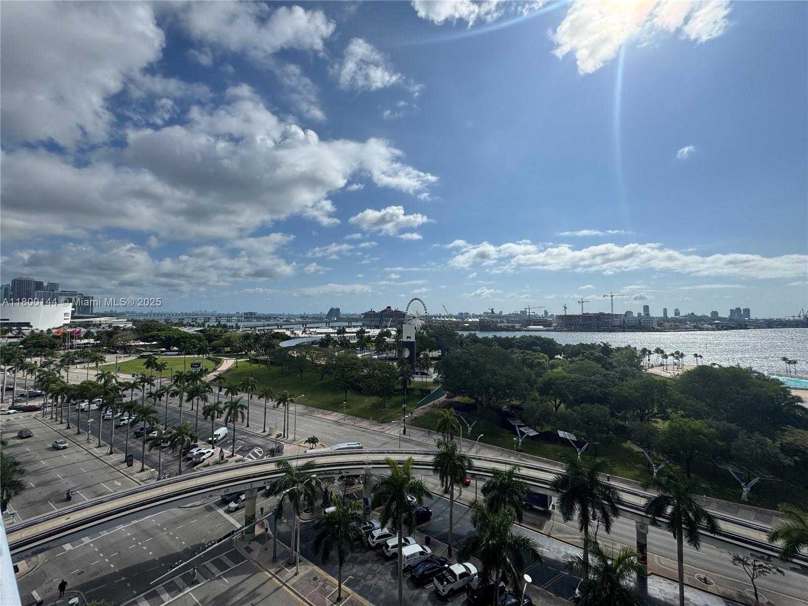 Small Image of 50 BISCAYNE BLVD #504, Miami Number 35