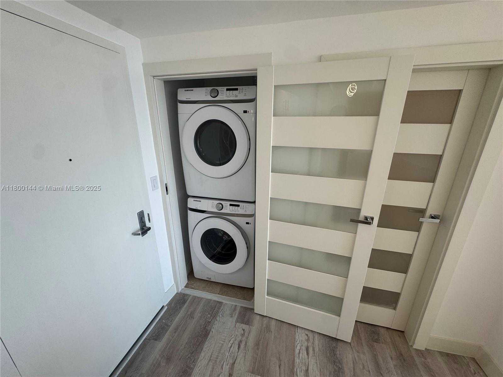 Small Image of 50 BISCAYNE BLVD #504, Miami Number 7