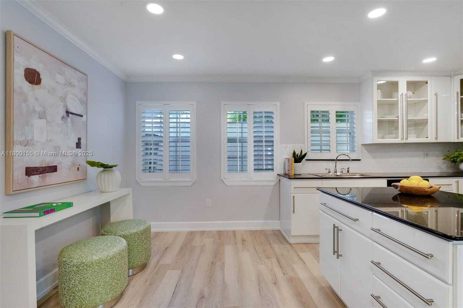 Small Image of 3172 VIRGINIA STREET, Coconut Grove Number 12