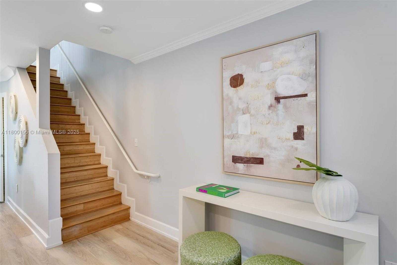 Small Image of 3172 VIRGINIA STREET, Coconut Grove Number 15