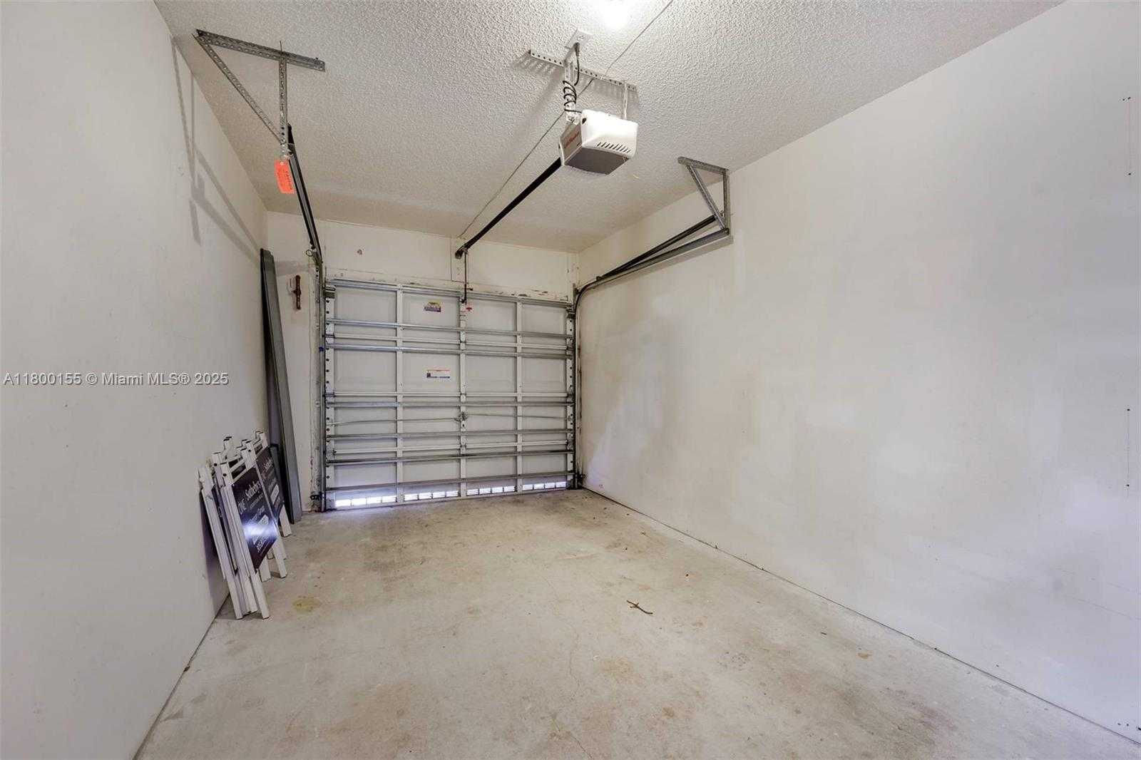 Small Image of 3172 VIRGINIA STREET, Coconut Grove Number 30