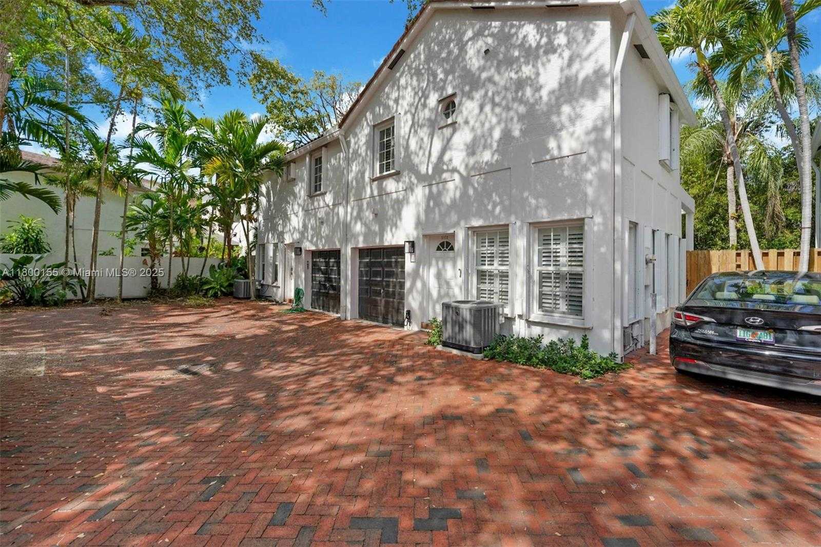 Small Image of 3172 VIRGINIA STREET, Coconut Grove Number 33