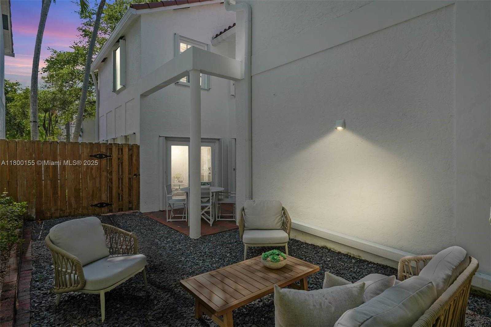 Small Image of 3172 VIRGINIA STREET, Coconut Grove Number 35