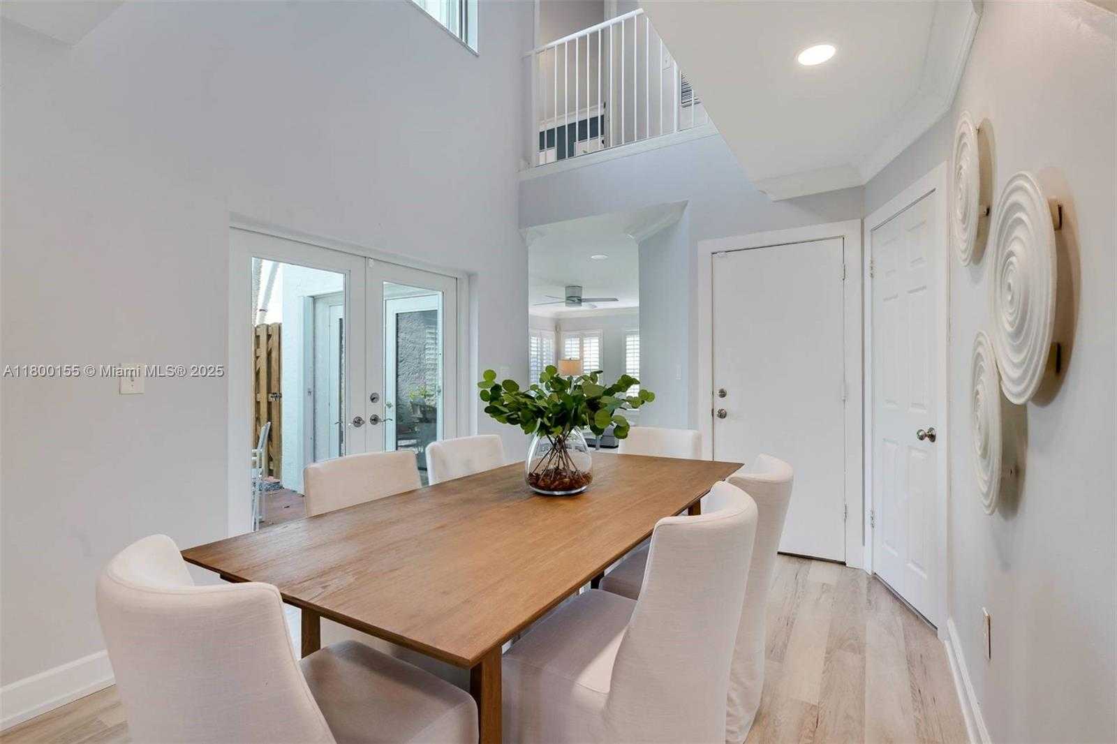 Small Image of 3172 VIRGINIA STREET, Coconut Grove Number 7
