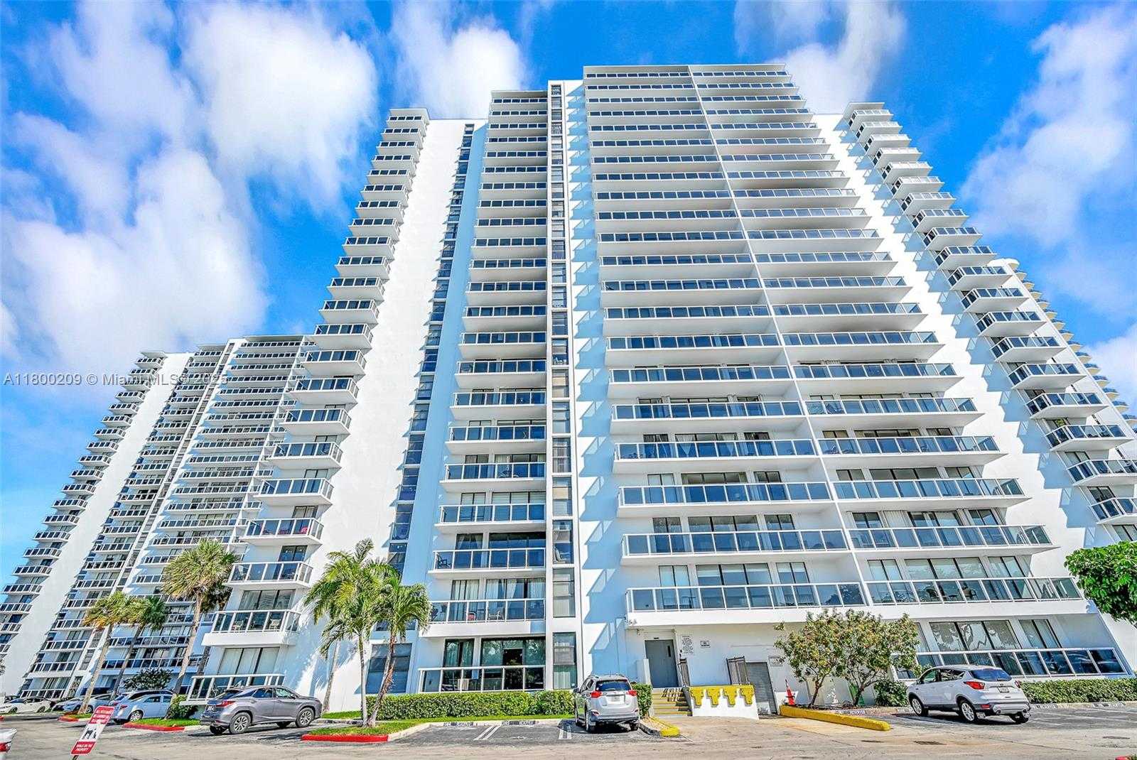 Small Image of 20505 EAST COUNTRY CLUB DR #137, Aventura Number 14