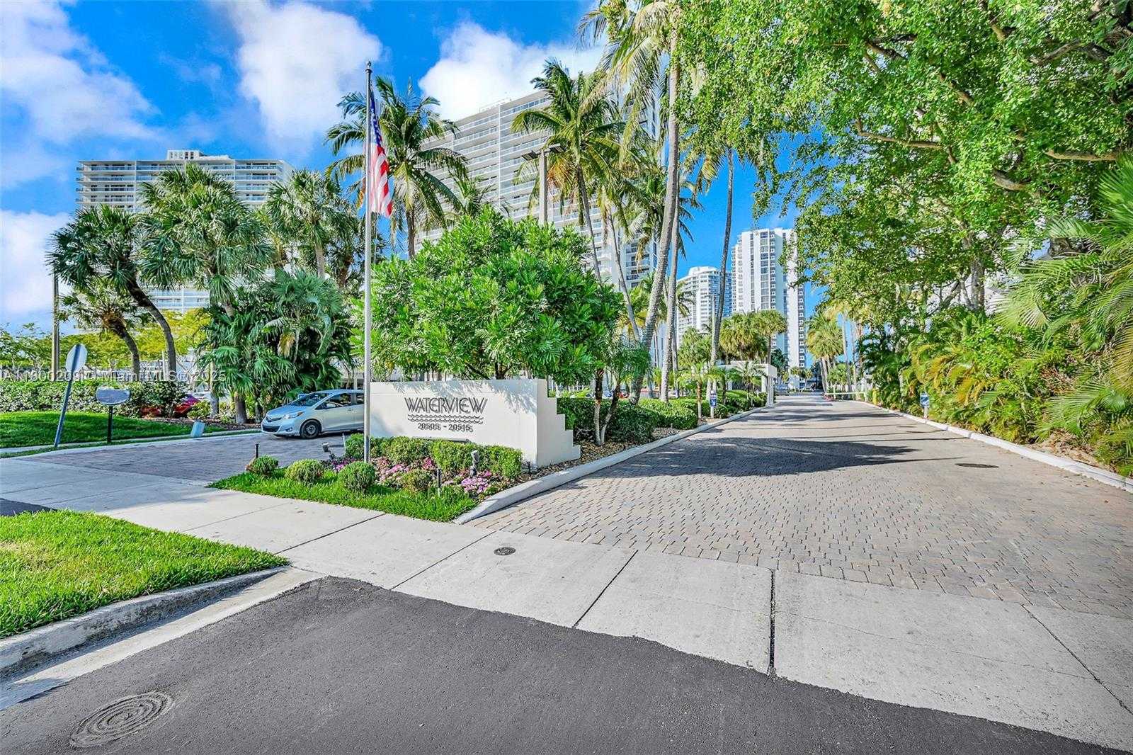 Small Image of 20505 EAST COUNTRY CLUB DR #137, Aventura Number 2
