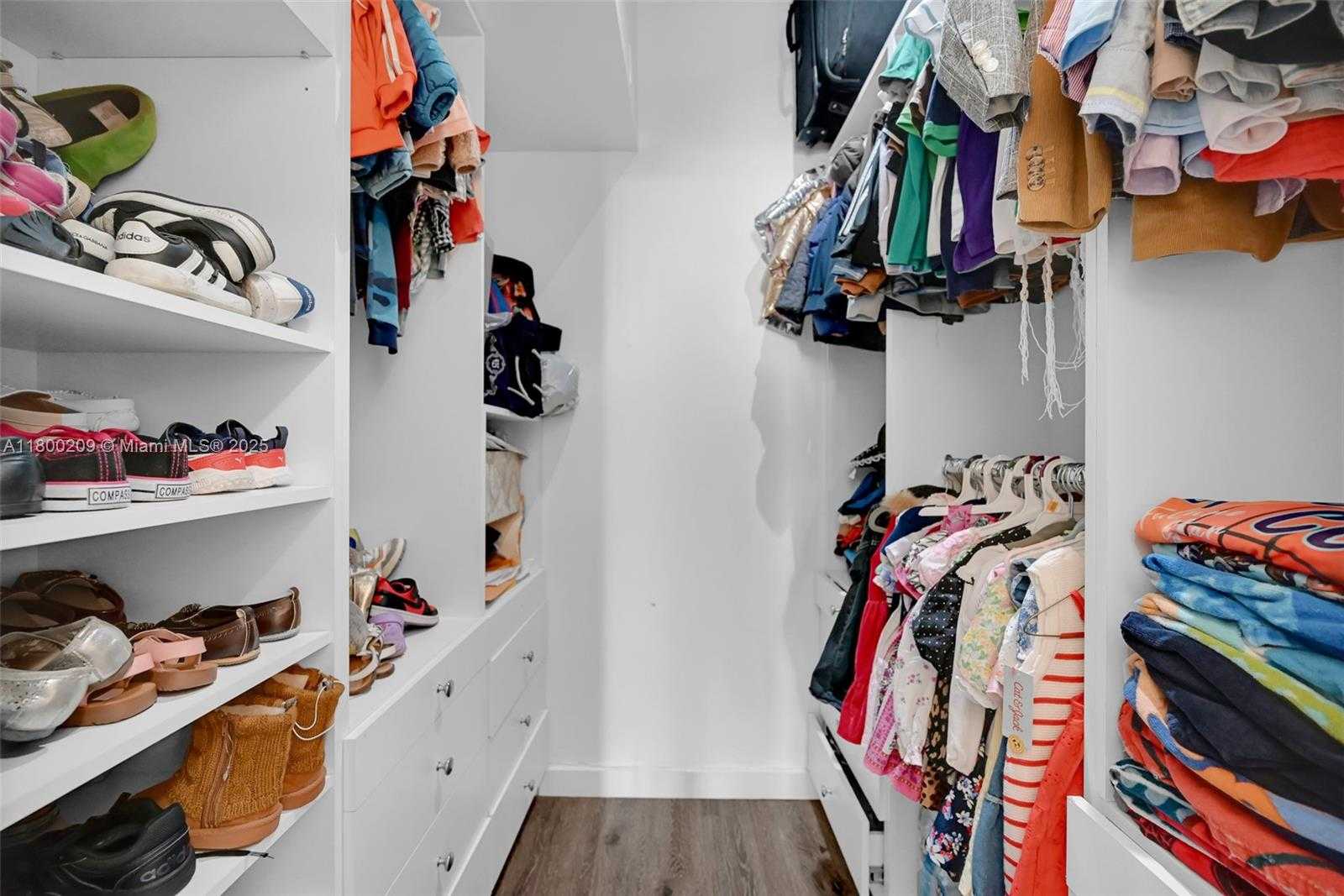 Small Image of 20505 EAST COUNTRY CLUB DR #137, Aventura Number 20