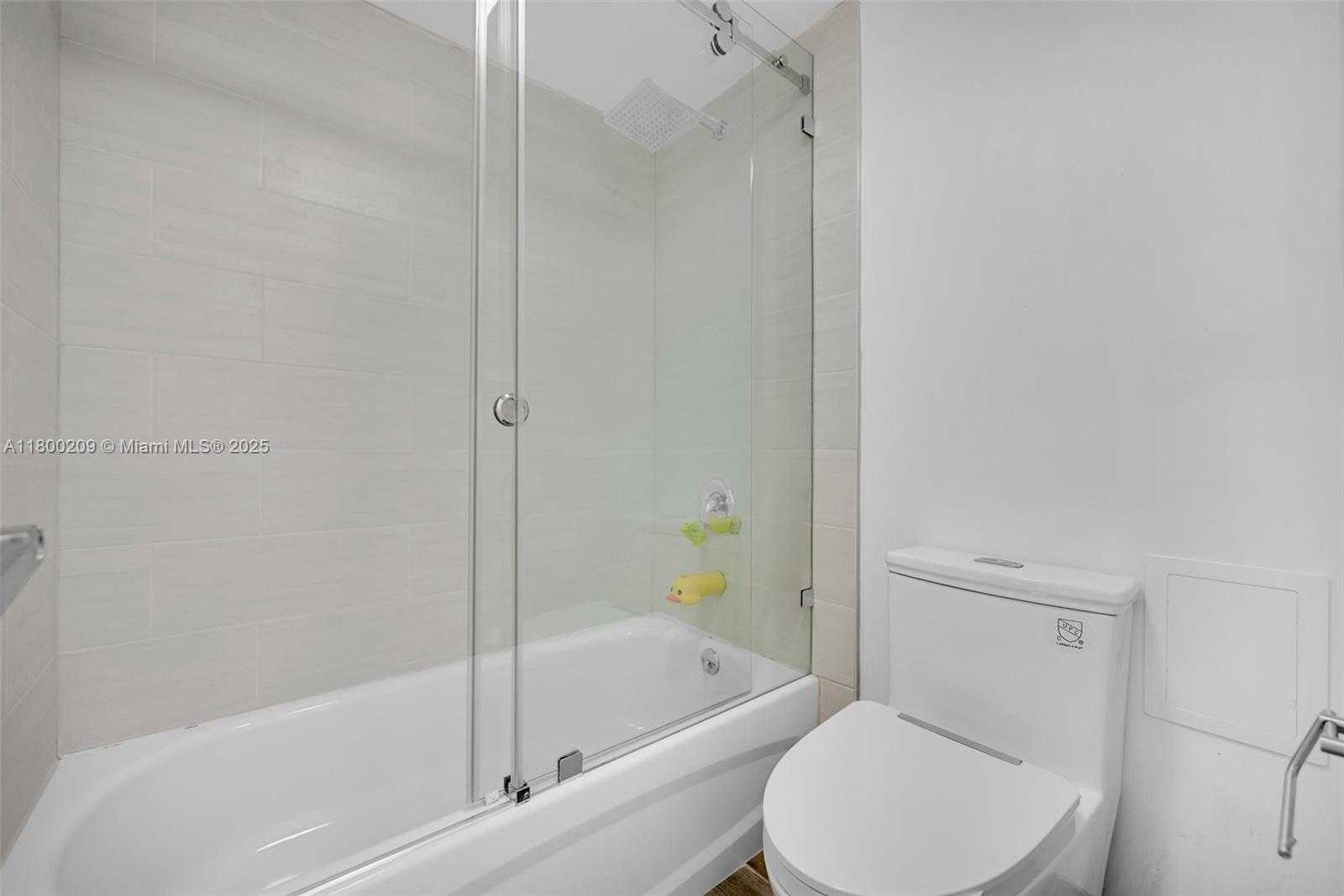 Small Image of 20505 EAST COUNTRY CLUB DR #137, Aventura Number 23