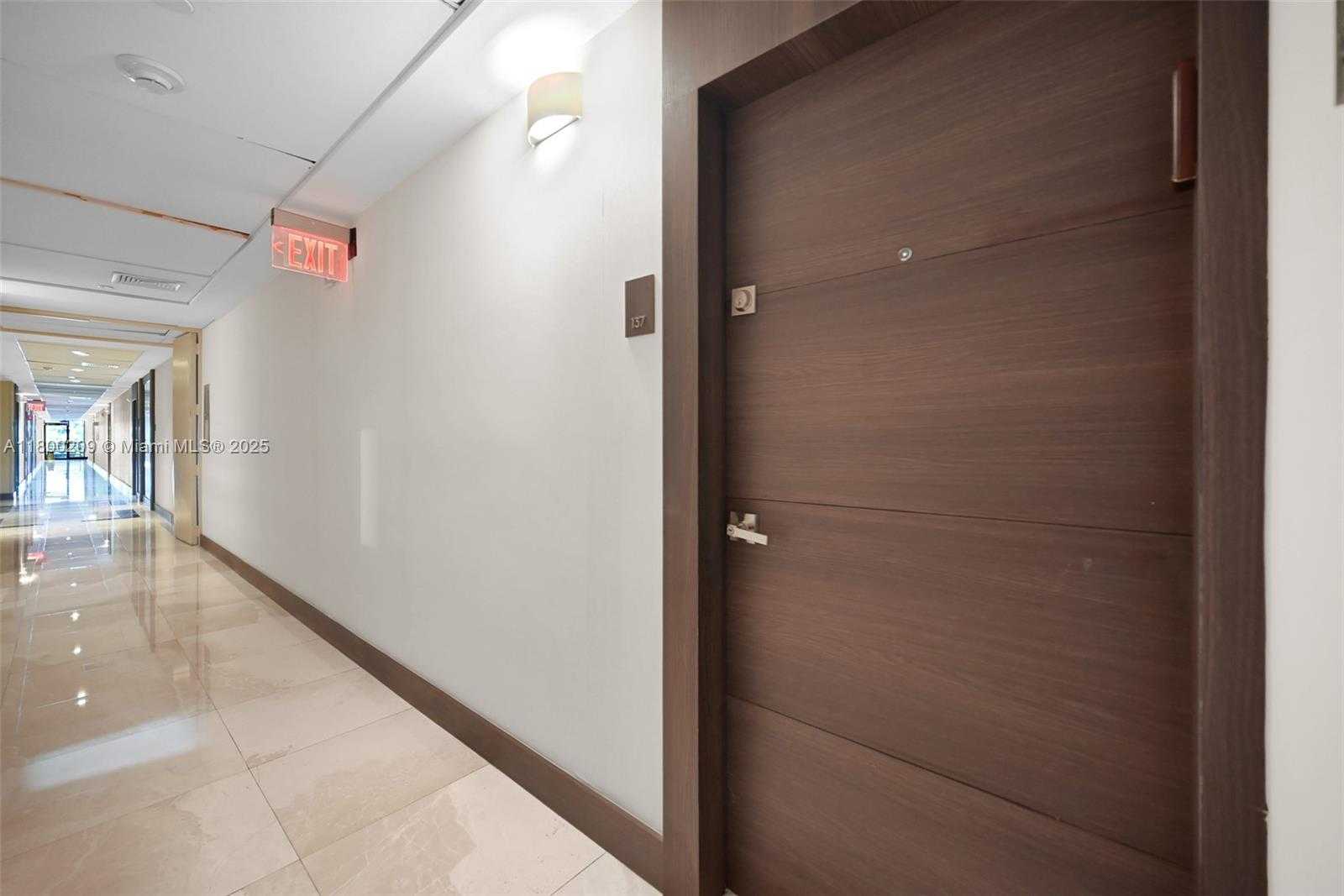 Small Image of 20505 EAST COUNTRY CLUB DR #137, Aventura Number 3