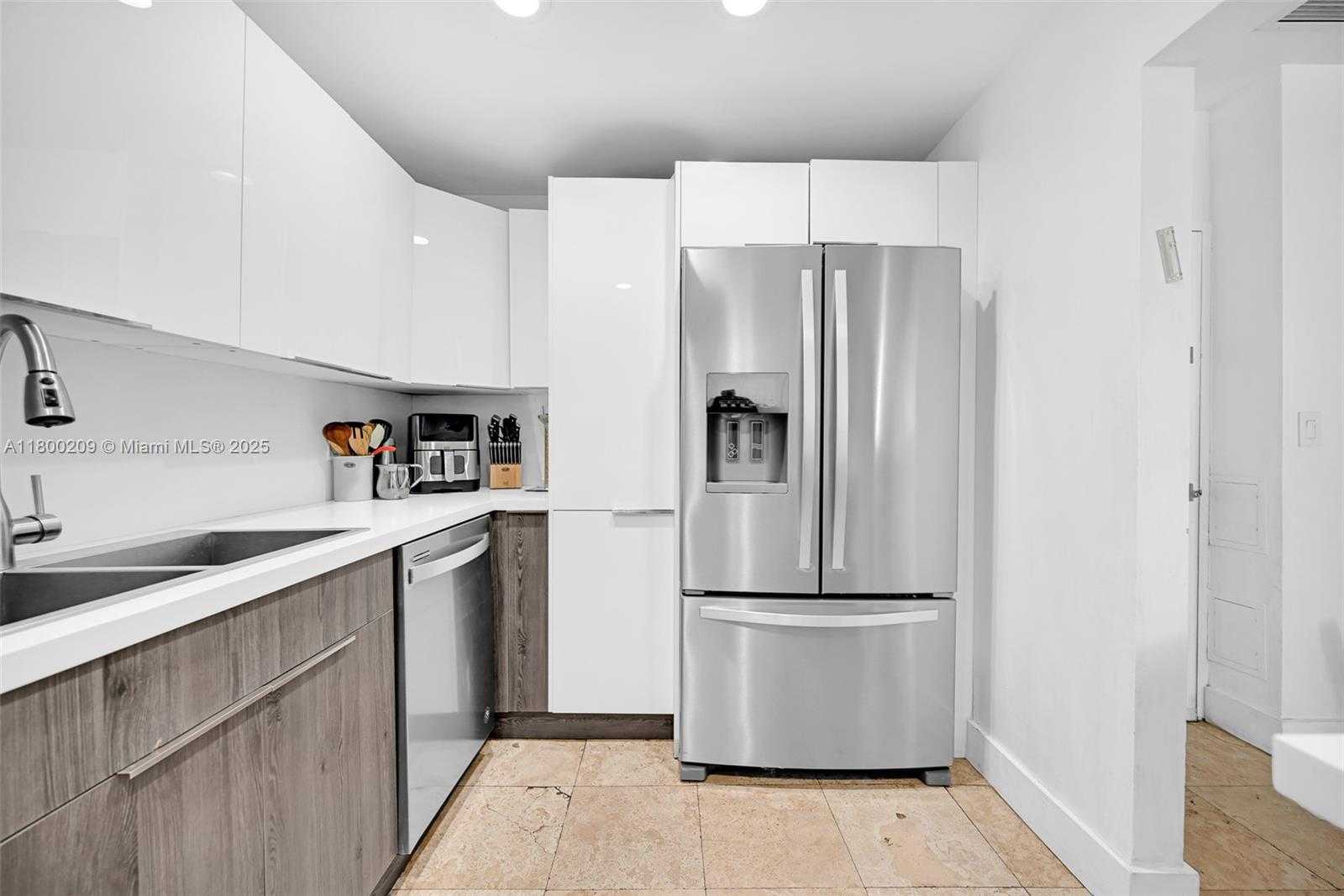 Small Image of 20505 EAST COUNTRY CLUB DR #137, Aventura Number 32