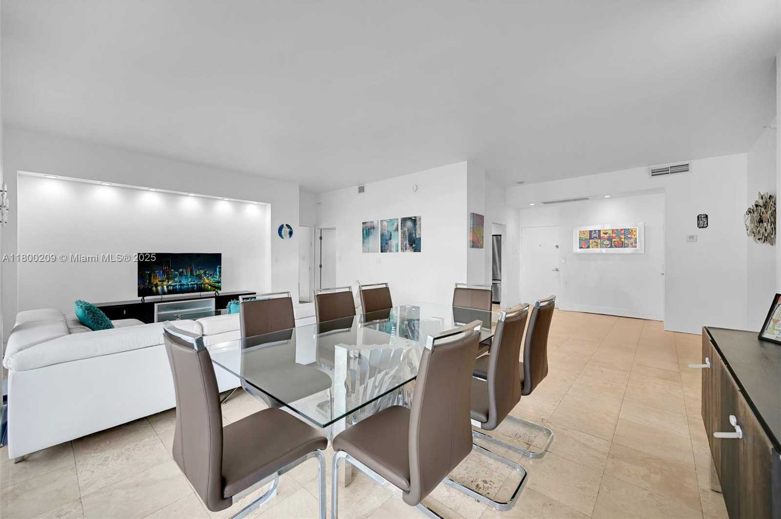 Small Image of 20505 EAST COUNTRY CLUB DR #137, Aventura Number 6