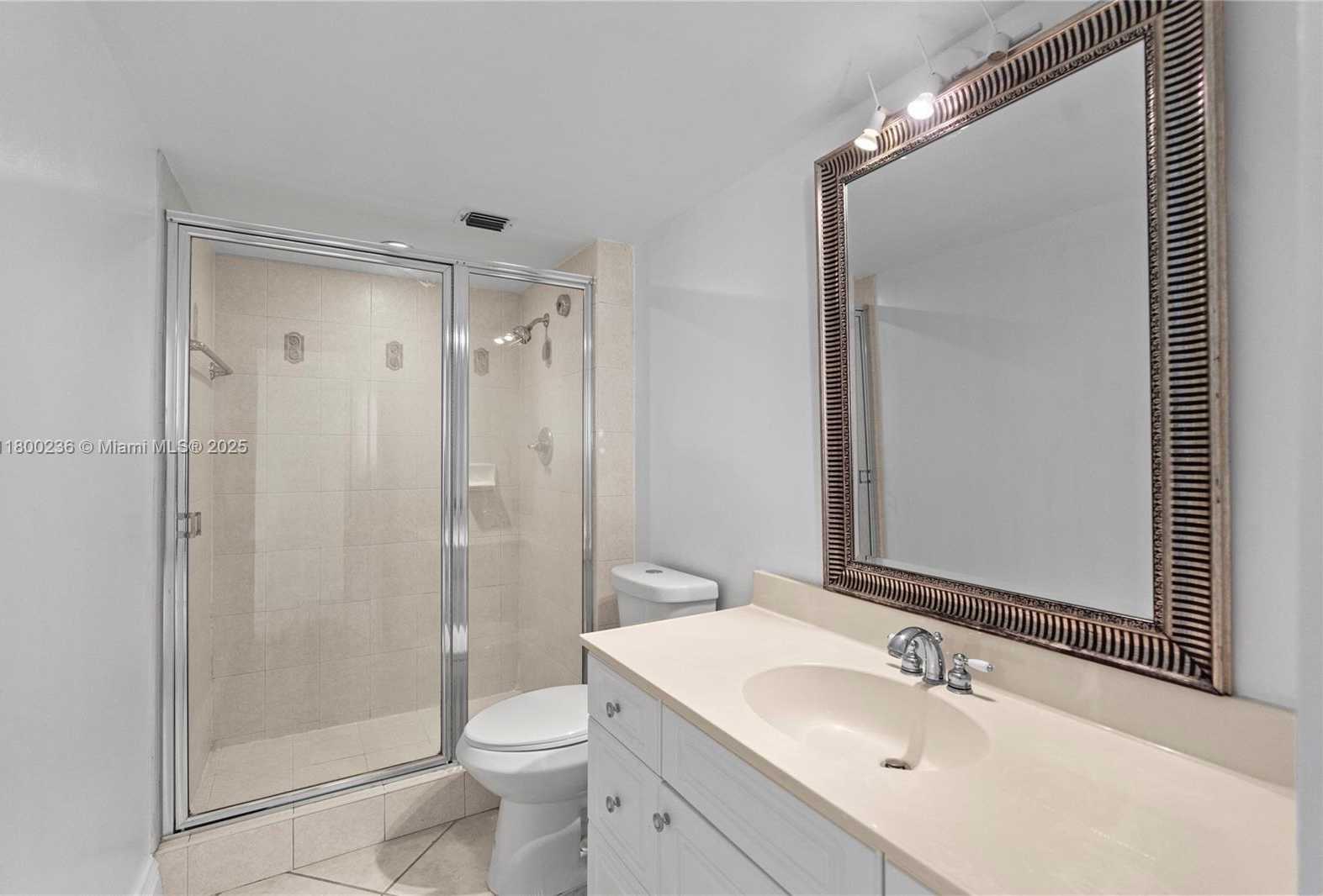Small Image of 5701 COLLINS AVE #917, Miami Beach Number 18