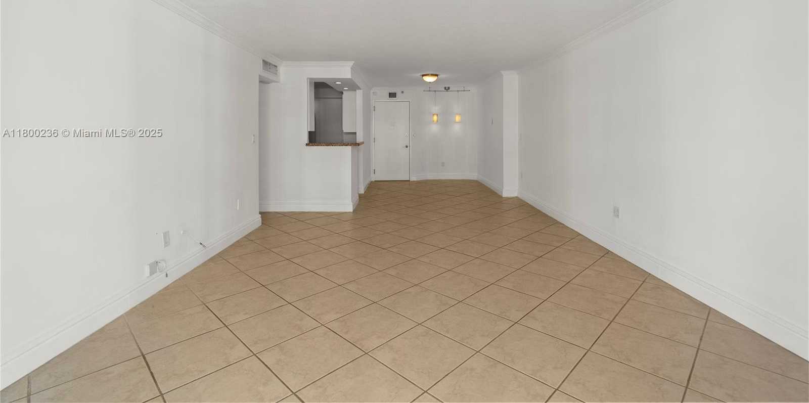 Small Image of 5701 COLLINS AVE #917, Miami Beach Number 30