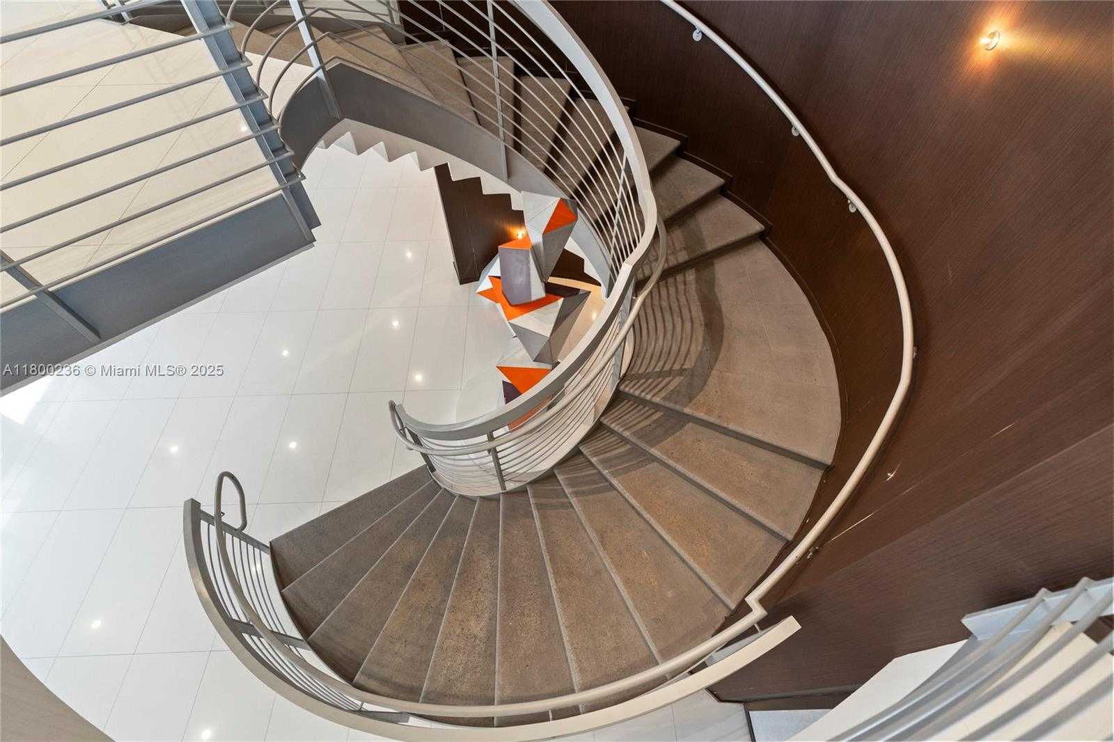 Small Image of 5701 COLLINS AVE #917, Miami Beach Number 35