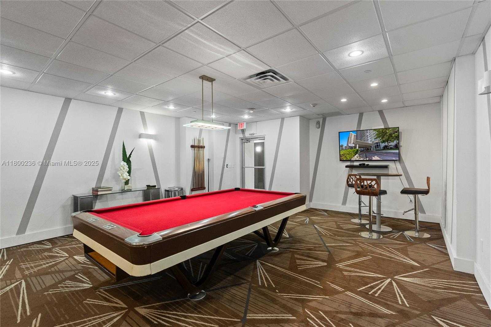 Small Image of 5701 COLLINS AVE #917, Miami Beach Number 45