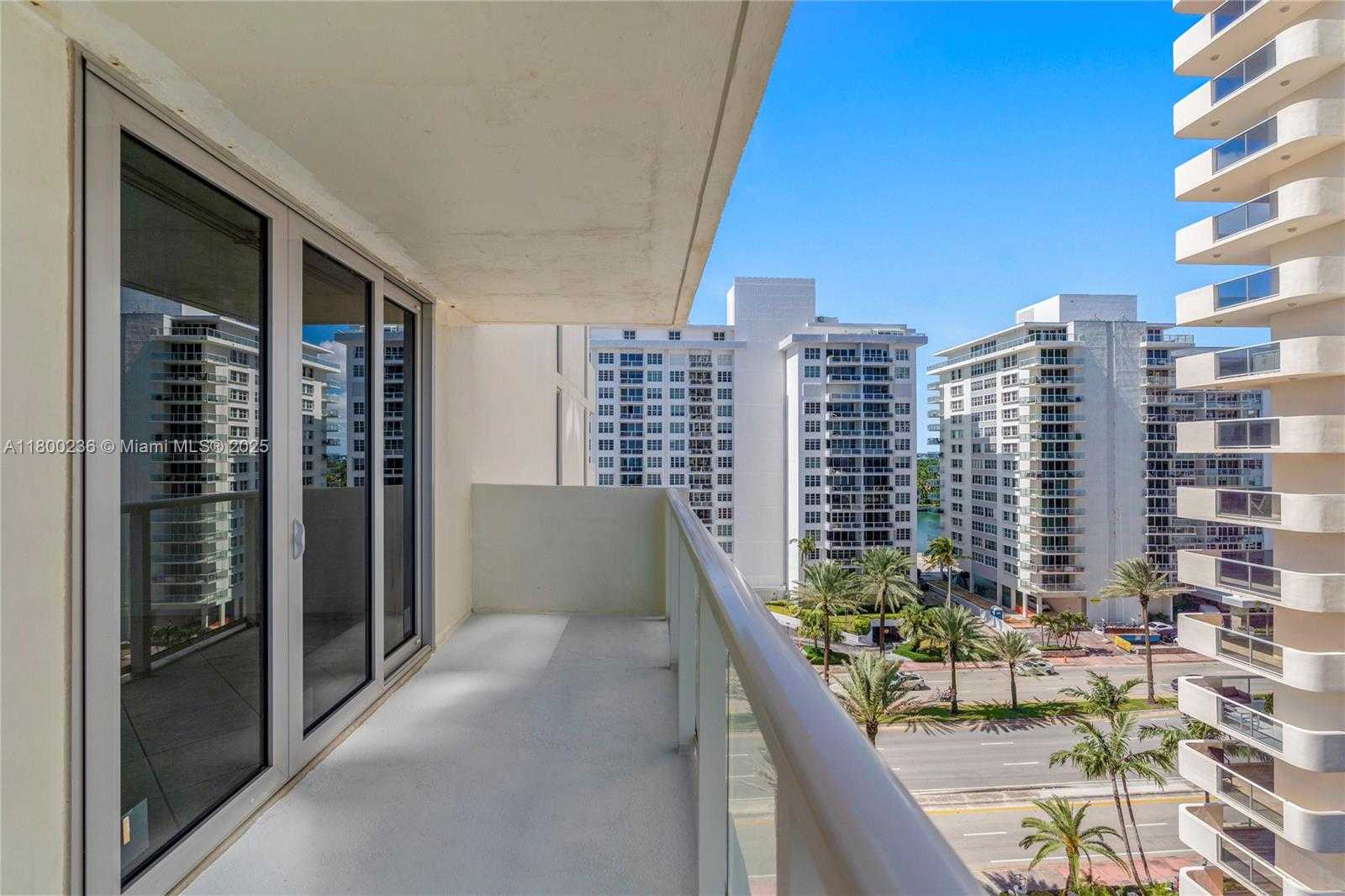 Small Image of 5701 COLLINS AVE #917, Miami Beach Number 6